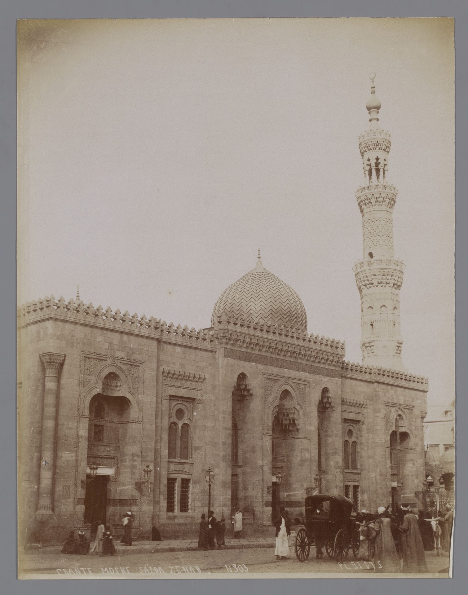 Al-Sayeda Zainab moskee in Caïro by Peridis