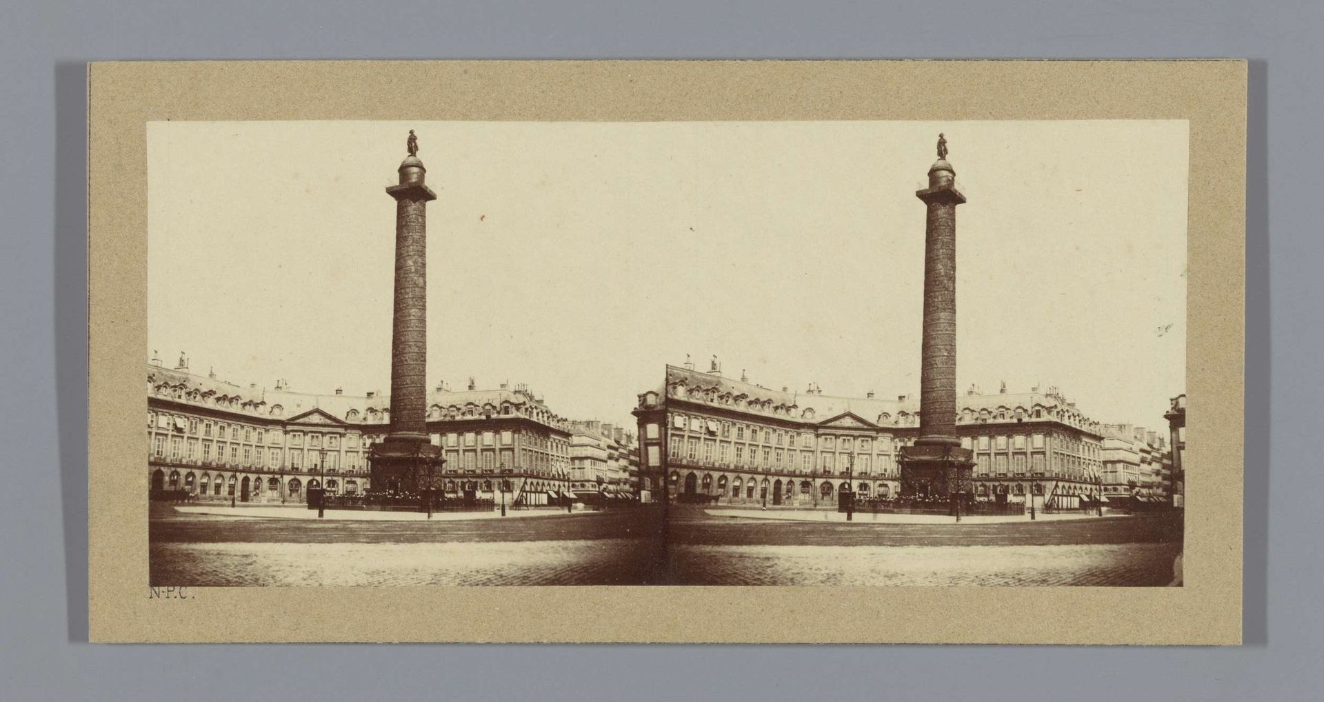 Colonne Vendôme te Parijs by Noël Paul Chapus