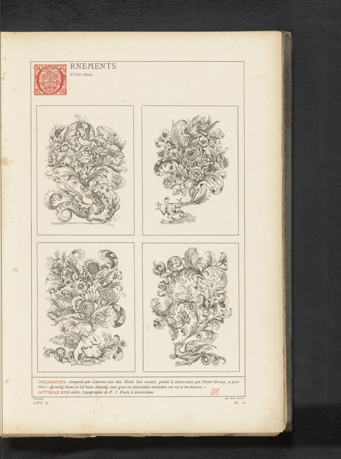 Reproductie van een prent van ornamenten met planten en bloemen by Anonymous