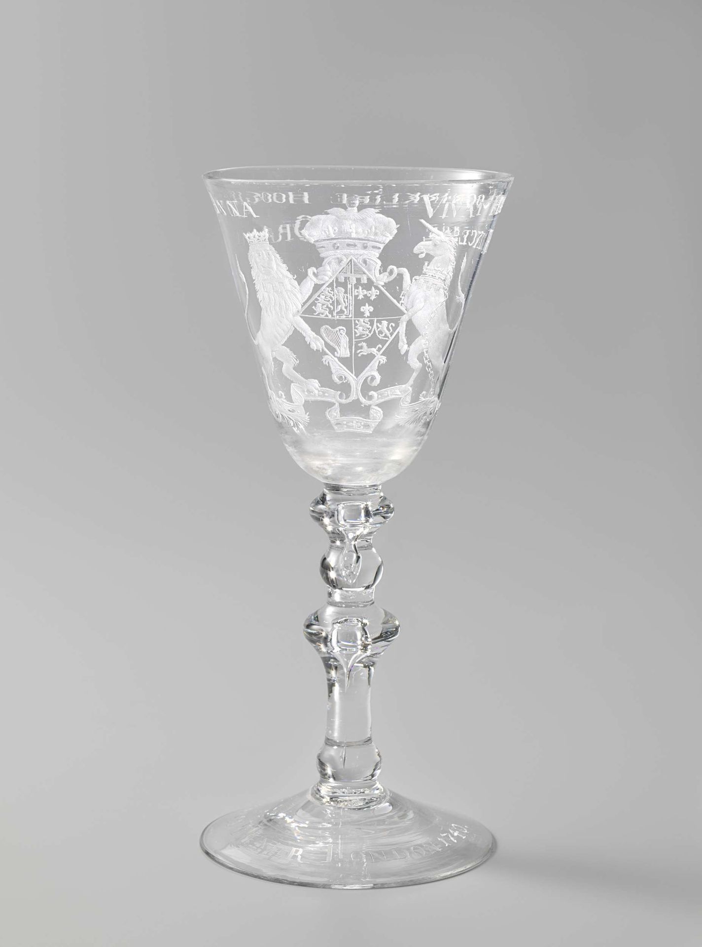 kelkglas met het wapen van Anna van Hannover by Anonymous