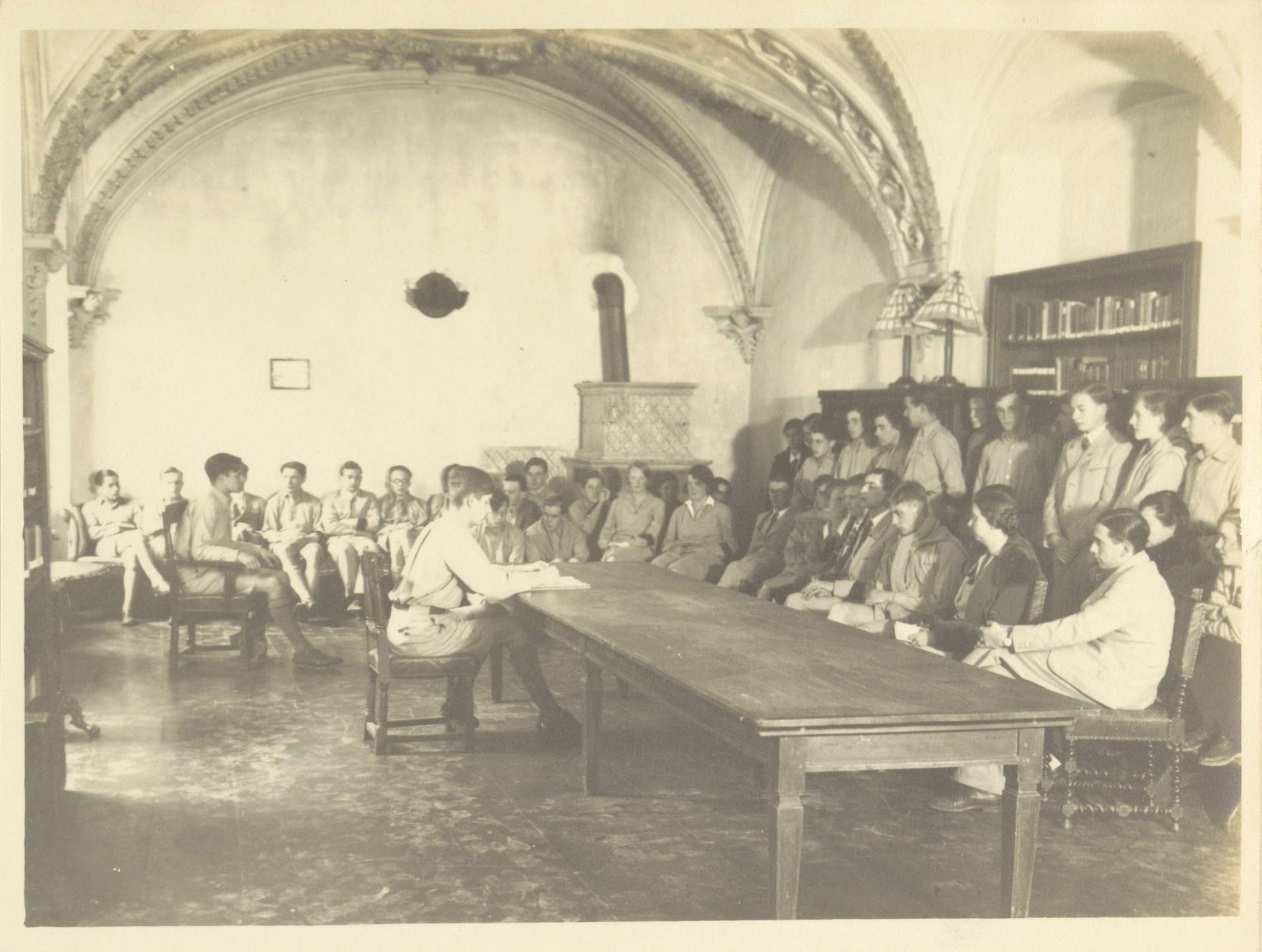 Bijeenkomst van leerlingen van Schule Schloss Salem tijdens een schoolverkiezing by Anonymous