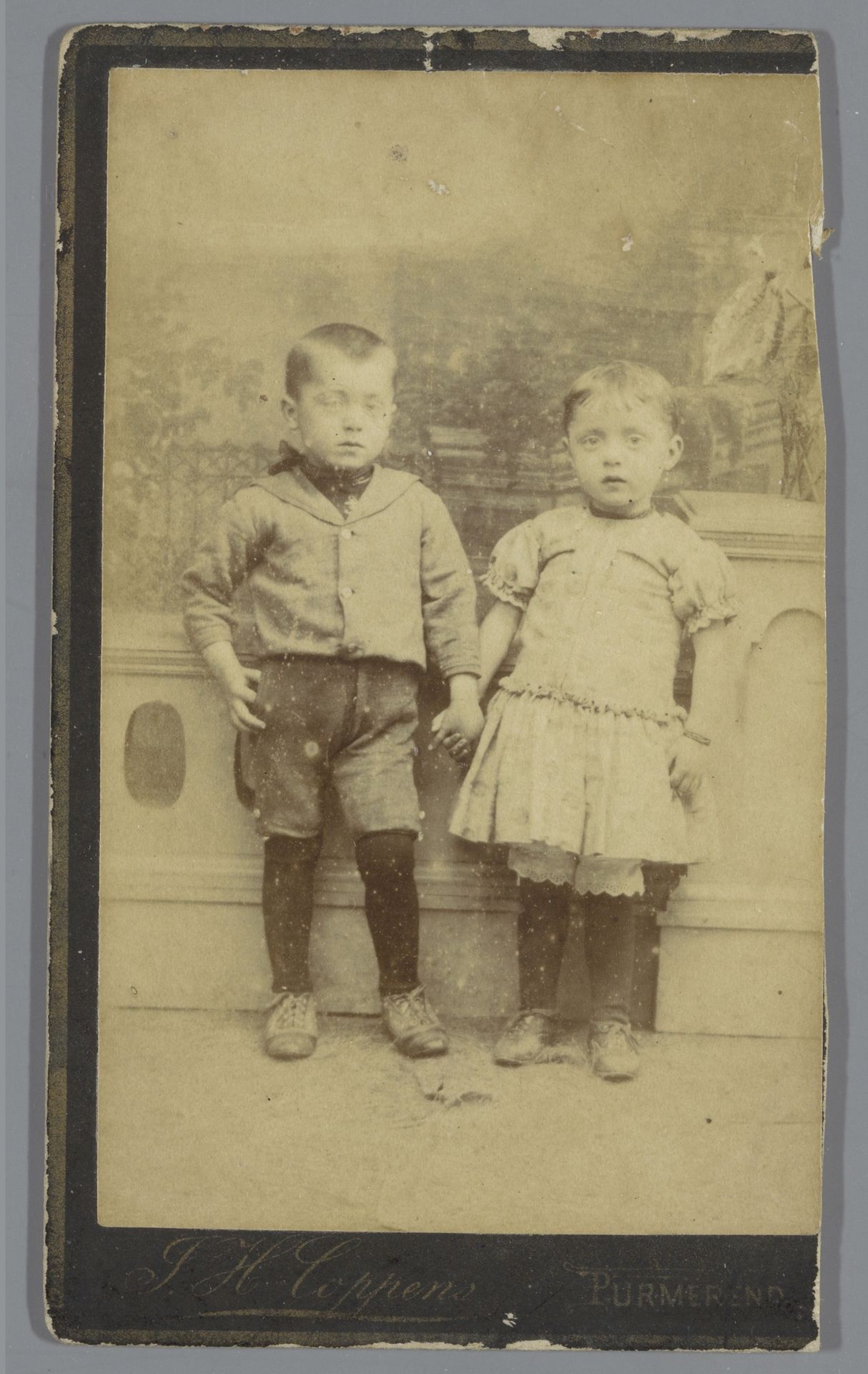 Portret van twee onbekende kinderen, aangeduid als Wolders by Josephus Hendrikus Petrus Coppens