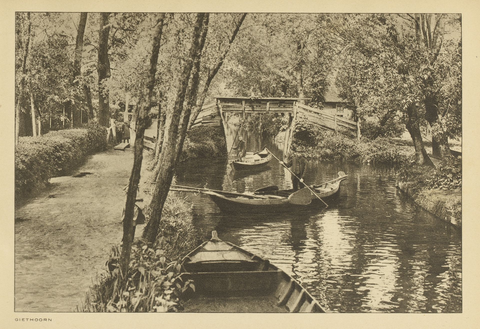 Gezicht op Giethoorn, Overijssel by Anonymous