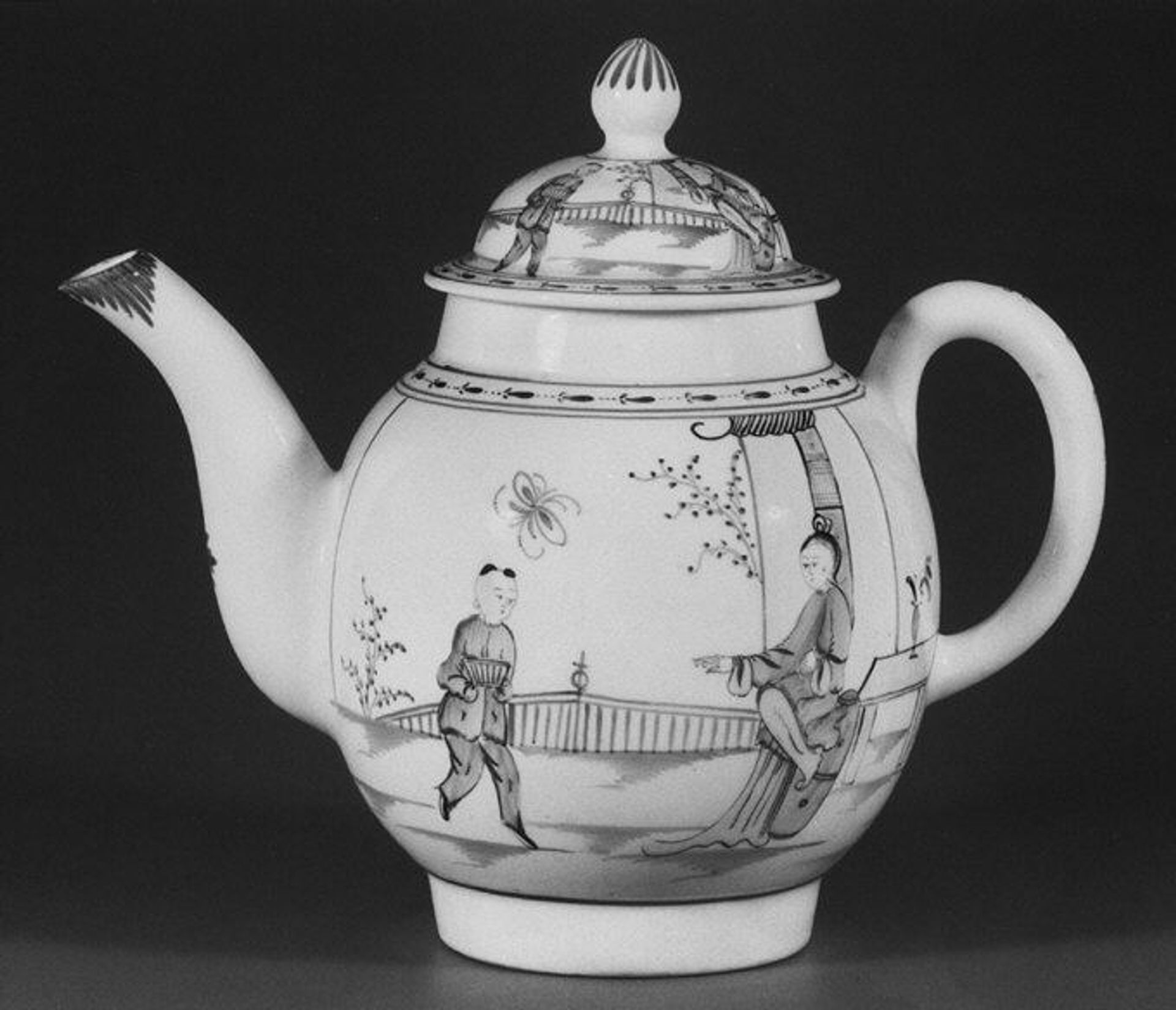 Teapot (part of a service) by Lowestoft