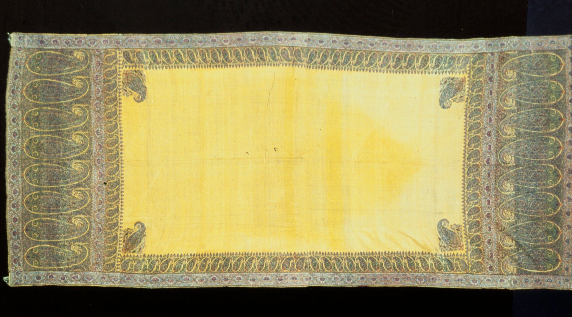 Shawl (doshalla) by Anonymous