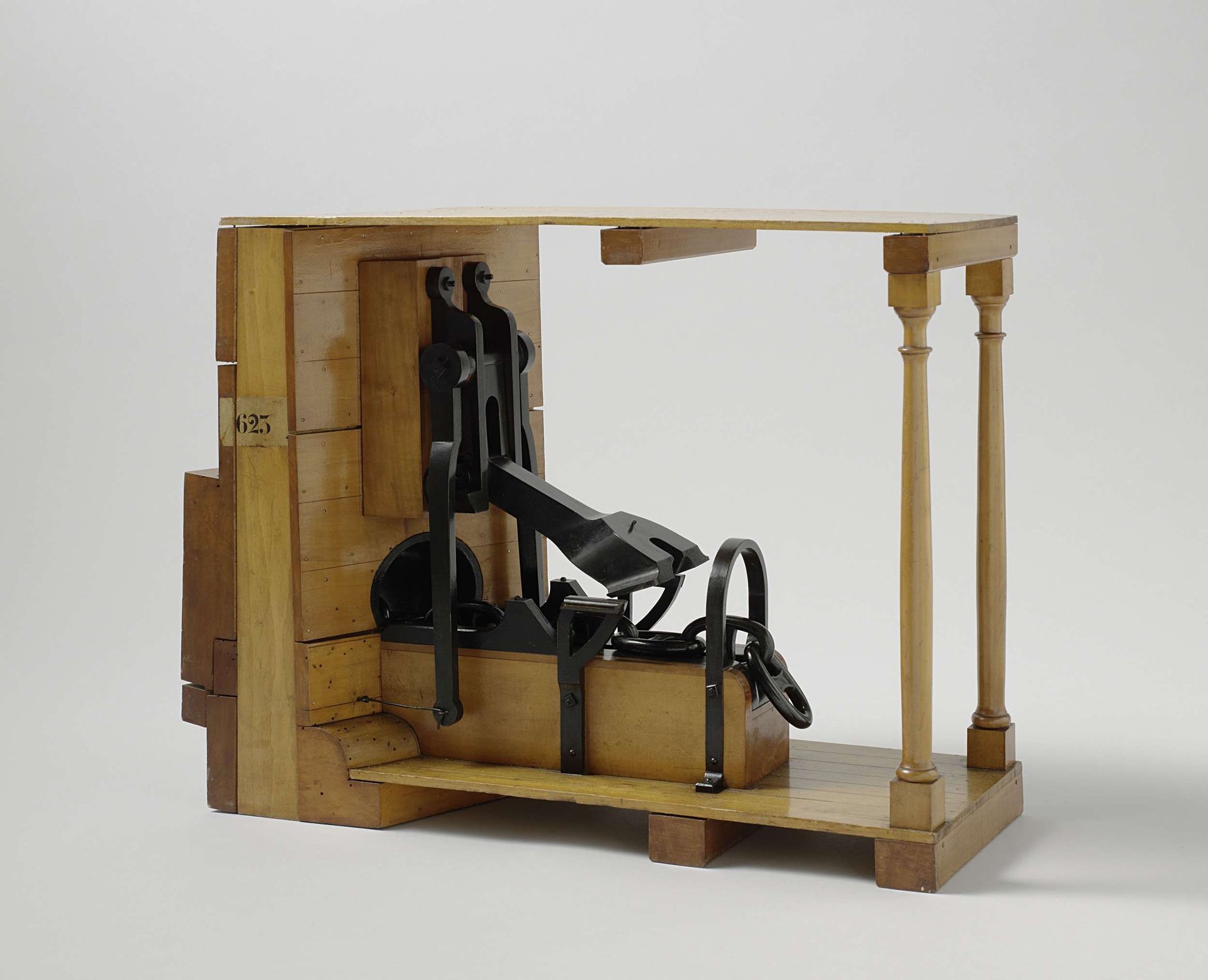 Model of a Stopper by W.F. Momma