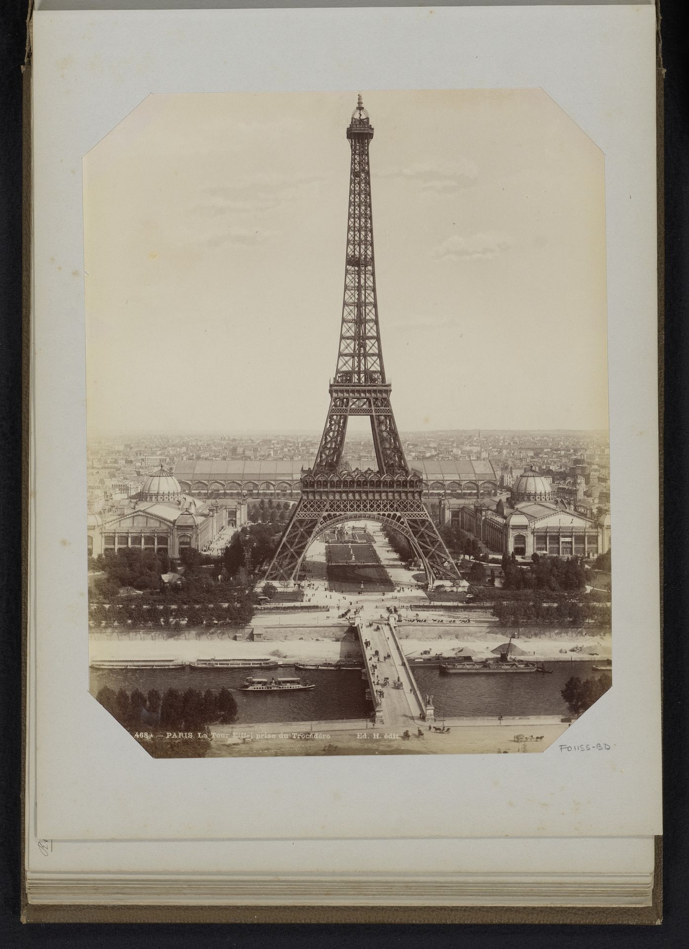 Gezicht op de Eiffeltoren by Edouard Hautecoer