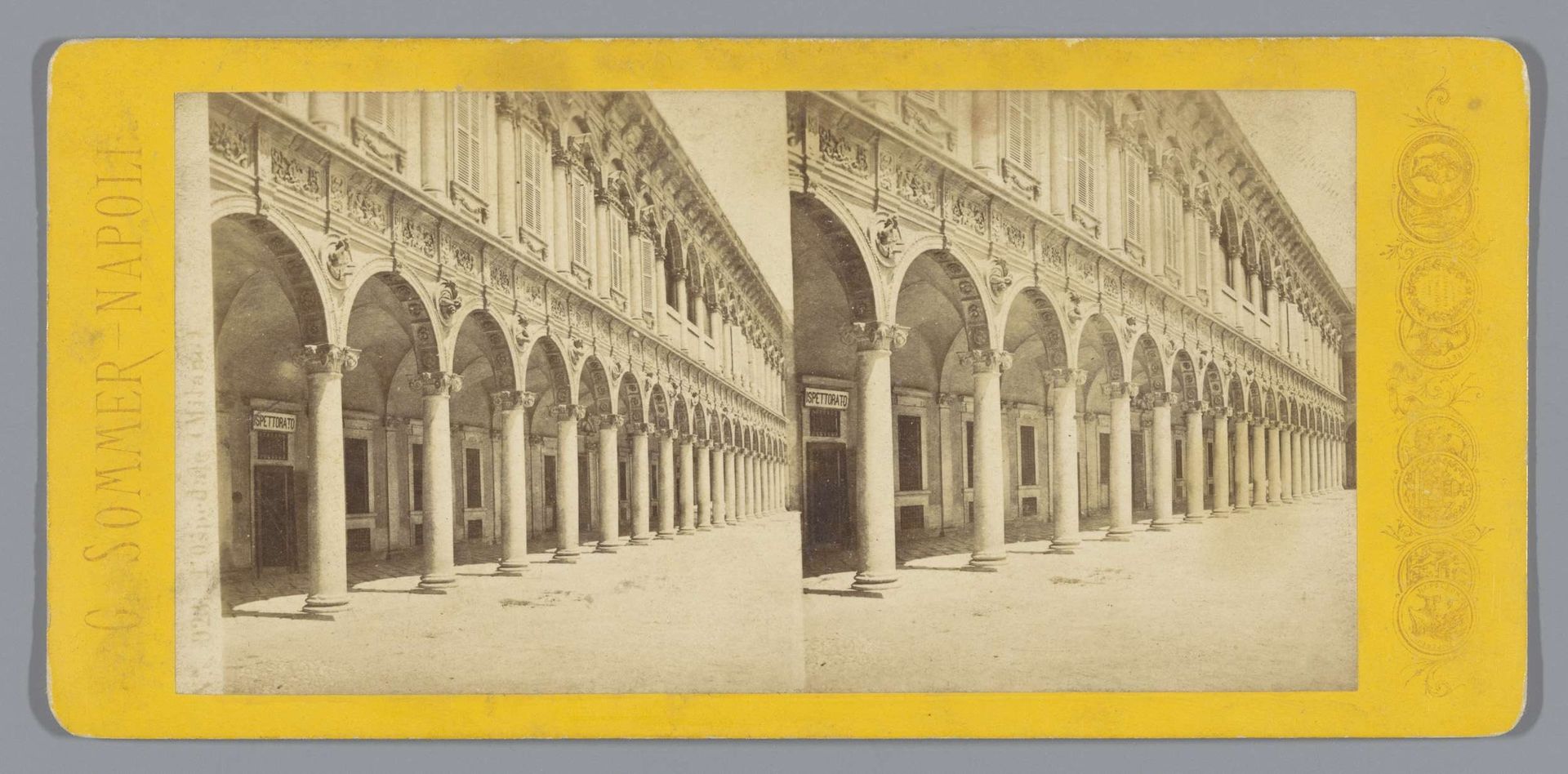 Gezicht op de binnenplaats van het Ospedale Maggiore in Milaan by Giorgio Sommer