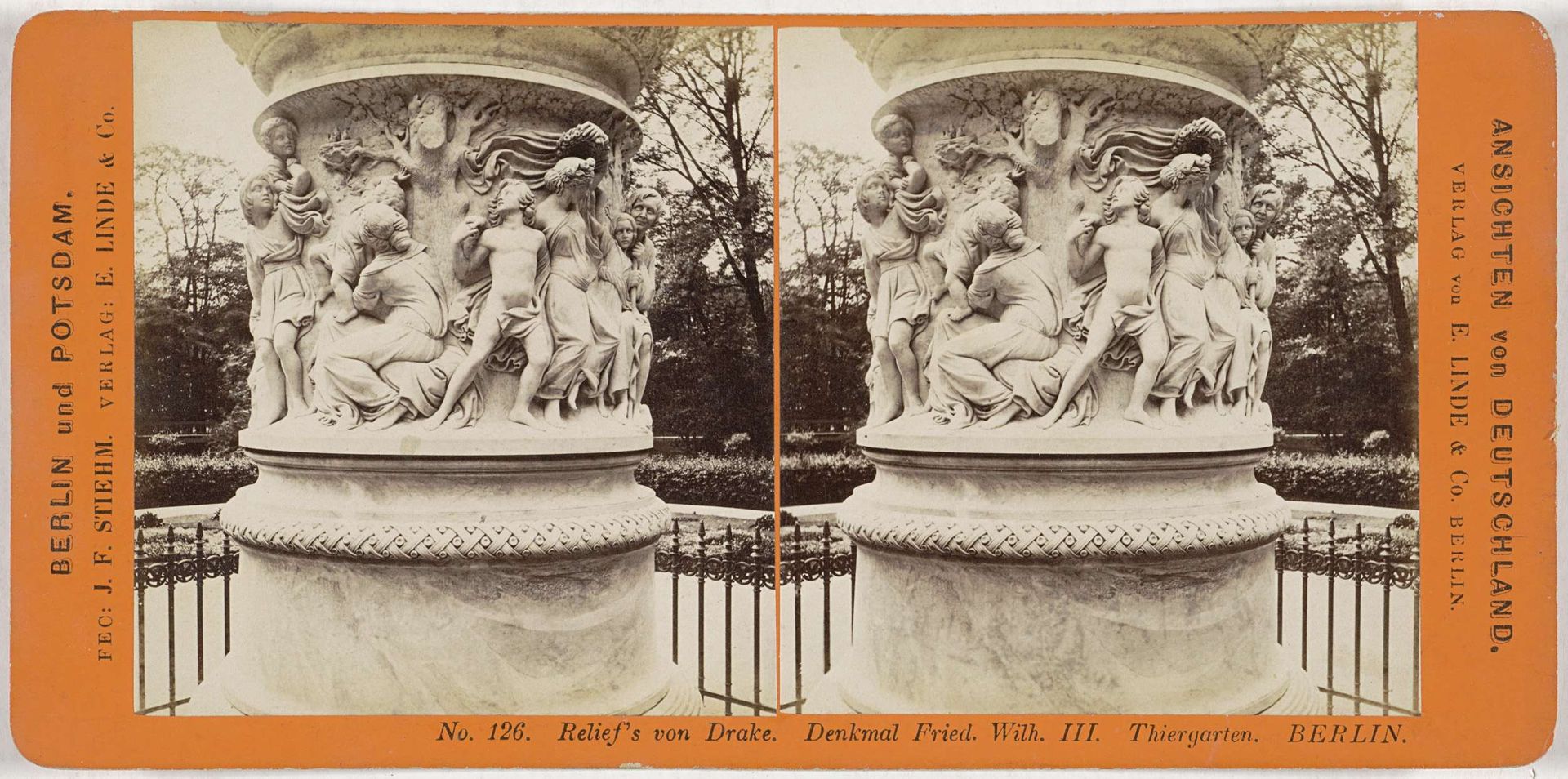 Reliëf op de sokkel van Friedrich Drakes beeld van Friedrich Wilhelm III in de Tiergarten, Berlijn by Johann Friedrich Stiehm