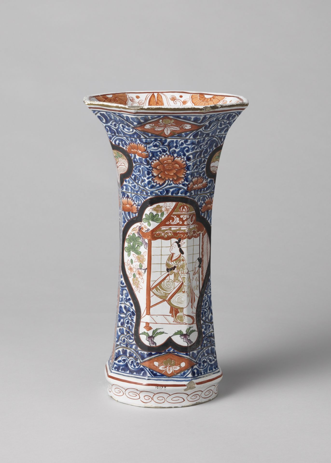 Vaas by Jan van Putten & Co.