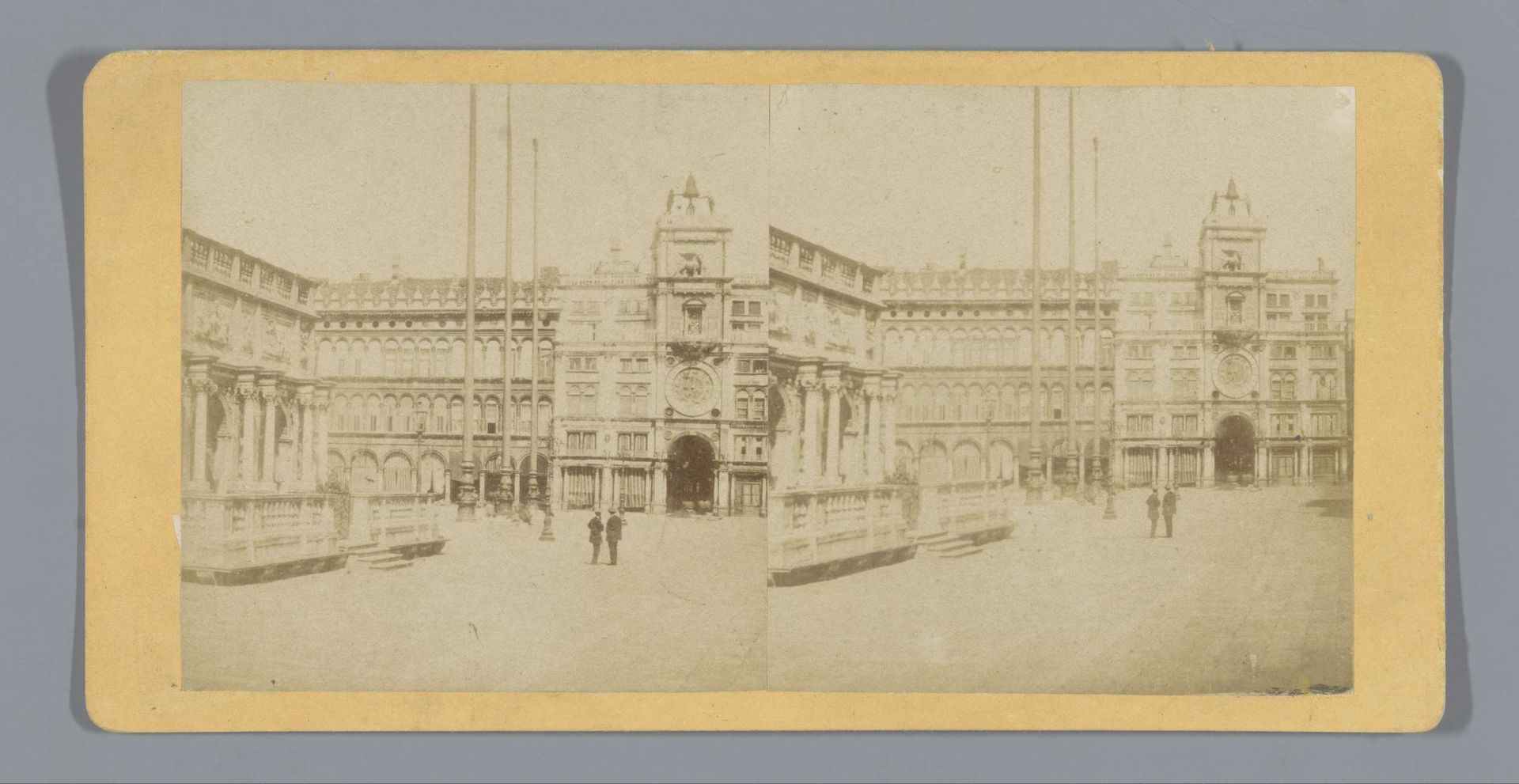 Loggetta del Sansovino en Torre dell'Orologio op het San Marcoplein te Venetië by C. Coen & Figlio