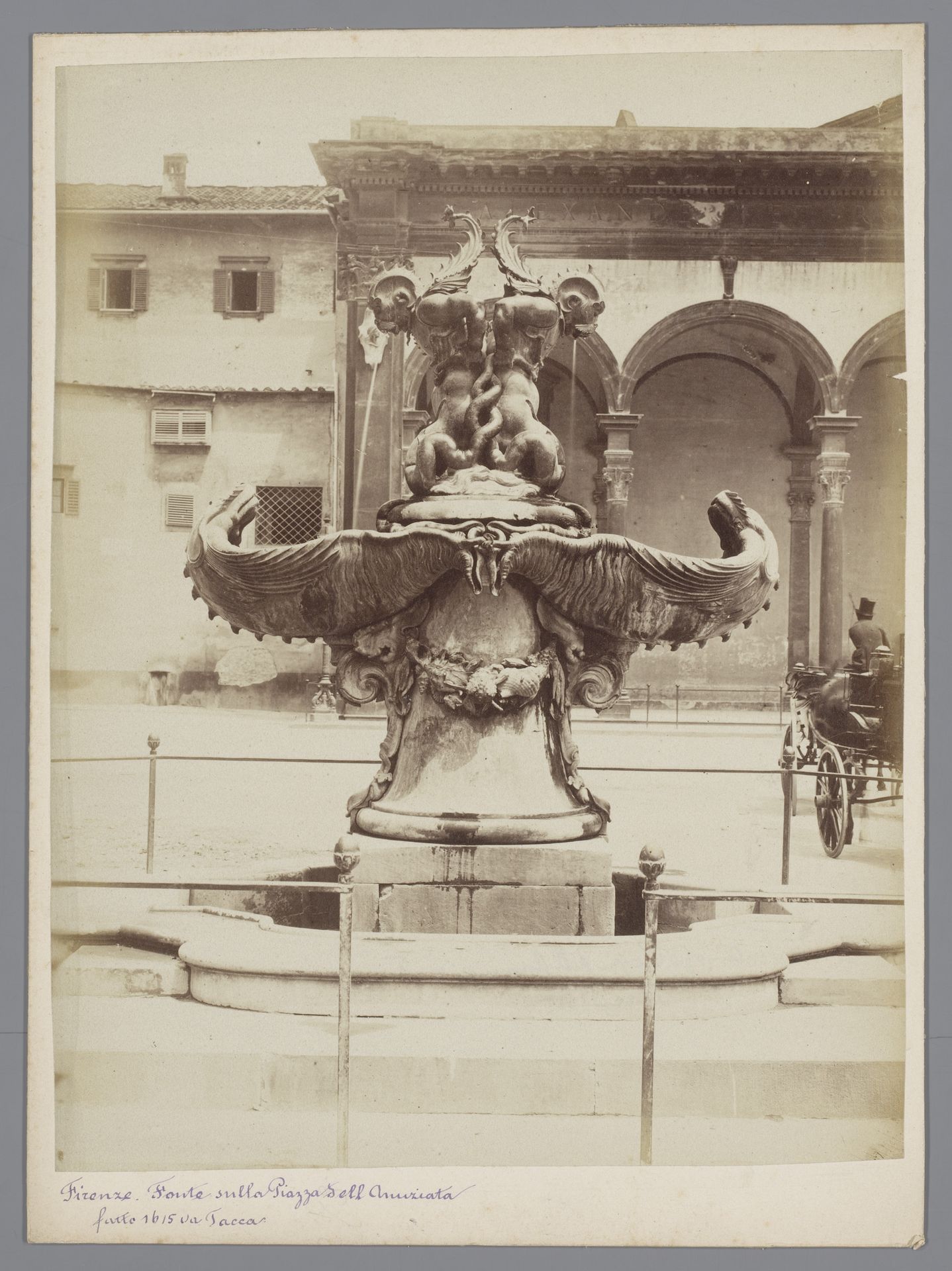 Fontein op het Piazza della Santissima Annunziata te Florence, Italië by Anonymous