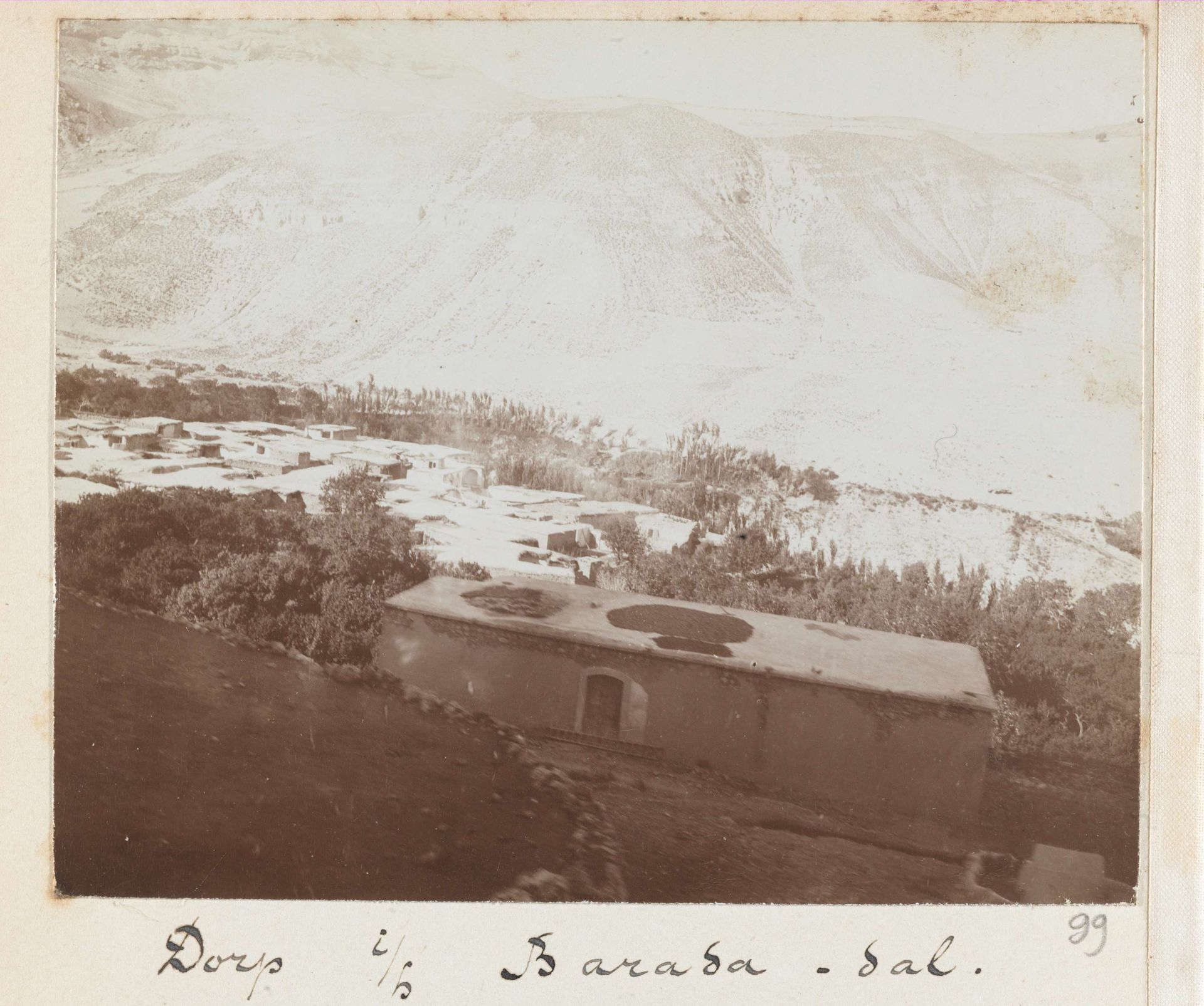 Dorp in het dal van de Barada bij de Anti-Libanon by Johannes Lodewijk Heldring