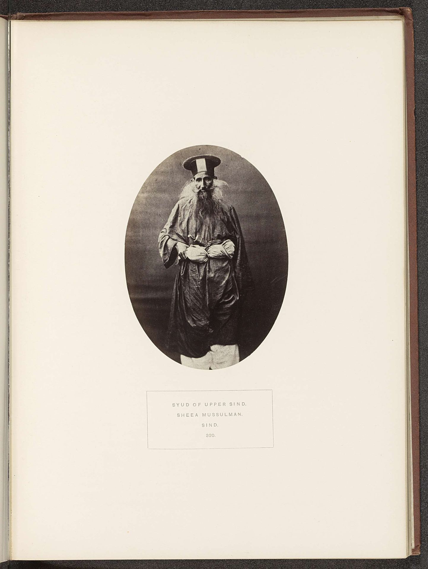 Portret van een onbekende landeigenaar uit Sindh by Henry Charles Baskerville Tanner