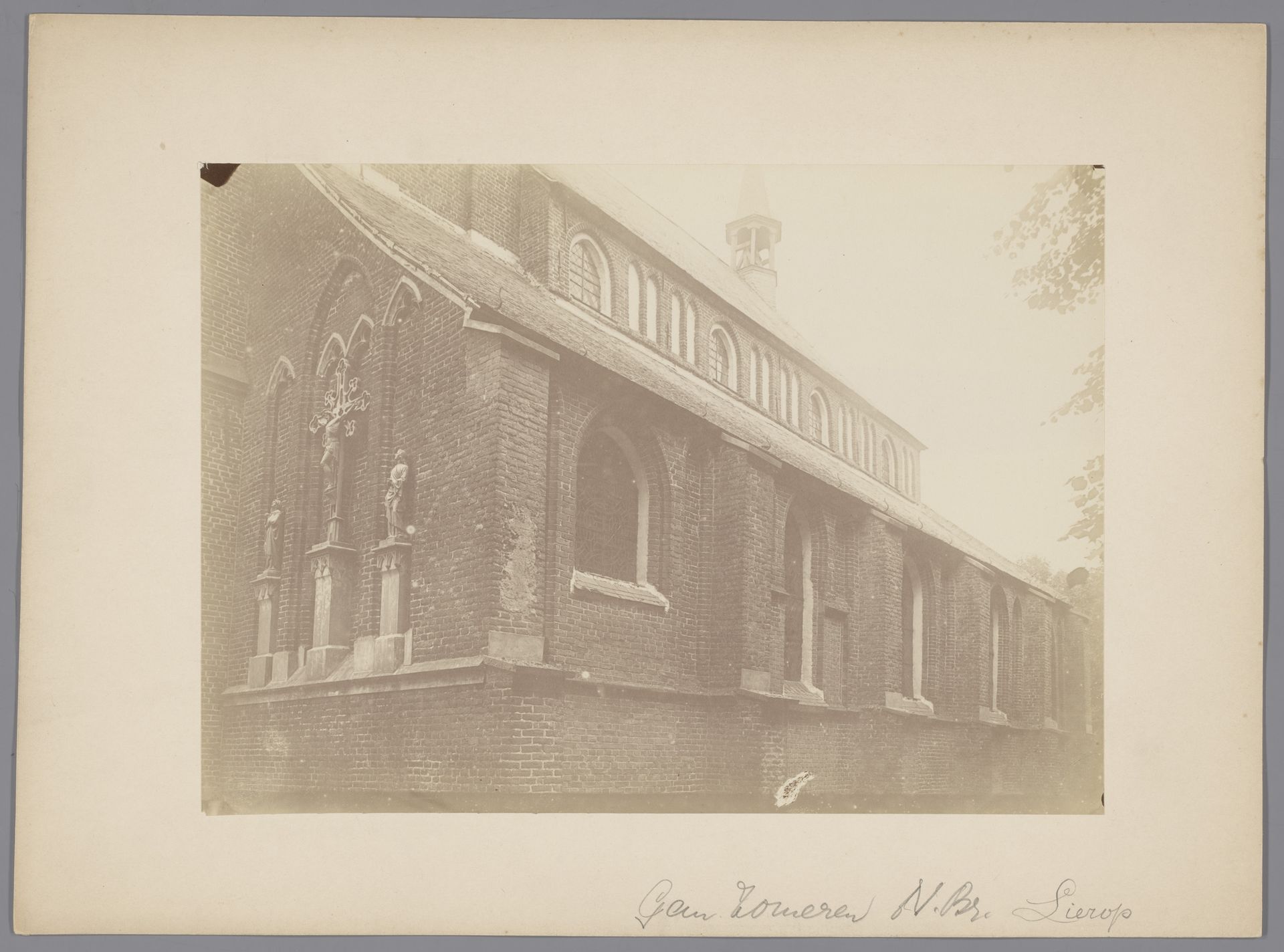 Gedeelte van de Rooms-Katholieke kerk te Lierop by anoniem (Monumentenzorg)