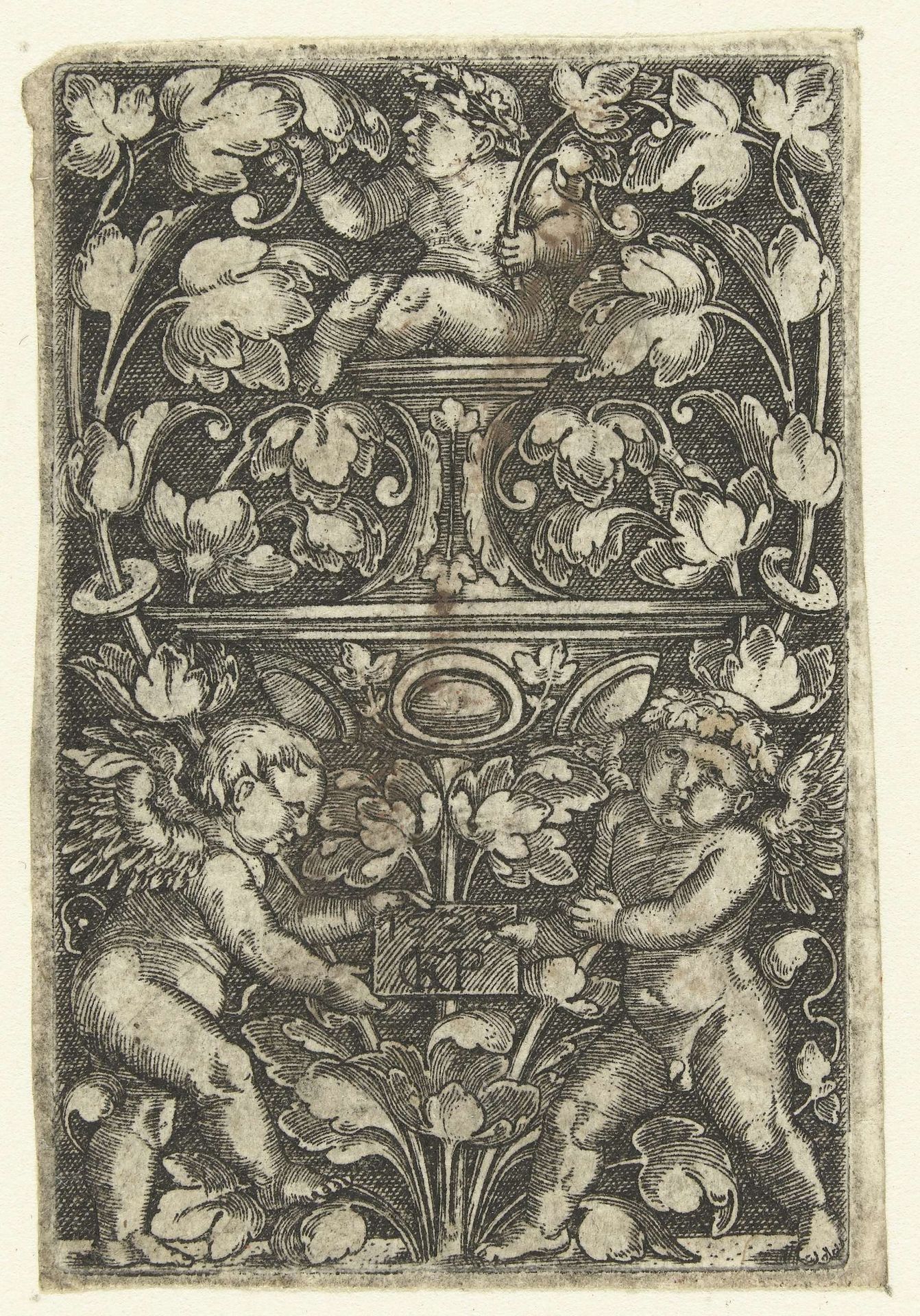 Vlakdecoratie met bladranken en twee putti by Gilich Kilian Proger