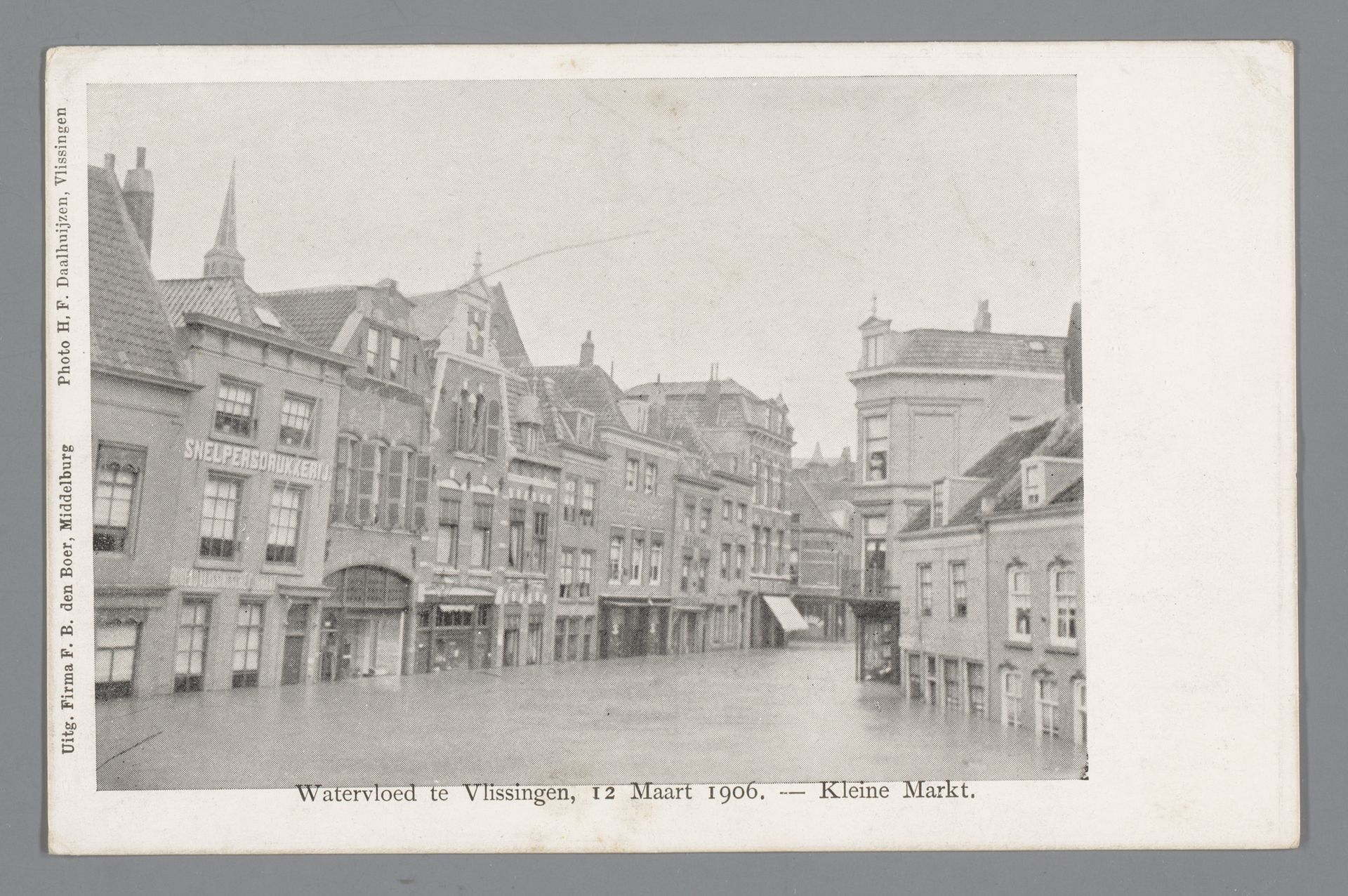 Watervloed in Zeeland by Gebroeders van Straaten