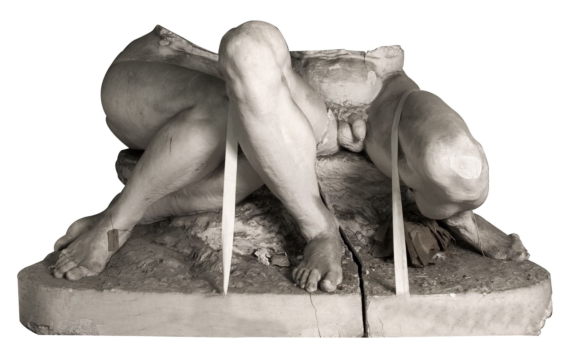 Gud kaldte. Siddende Adam og Eva, der omfavner hinanden by Hans Gyde Petersen