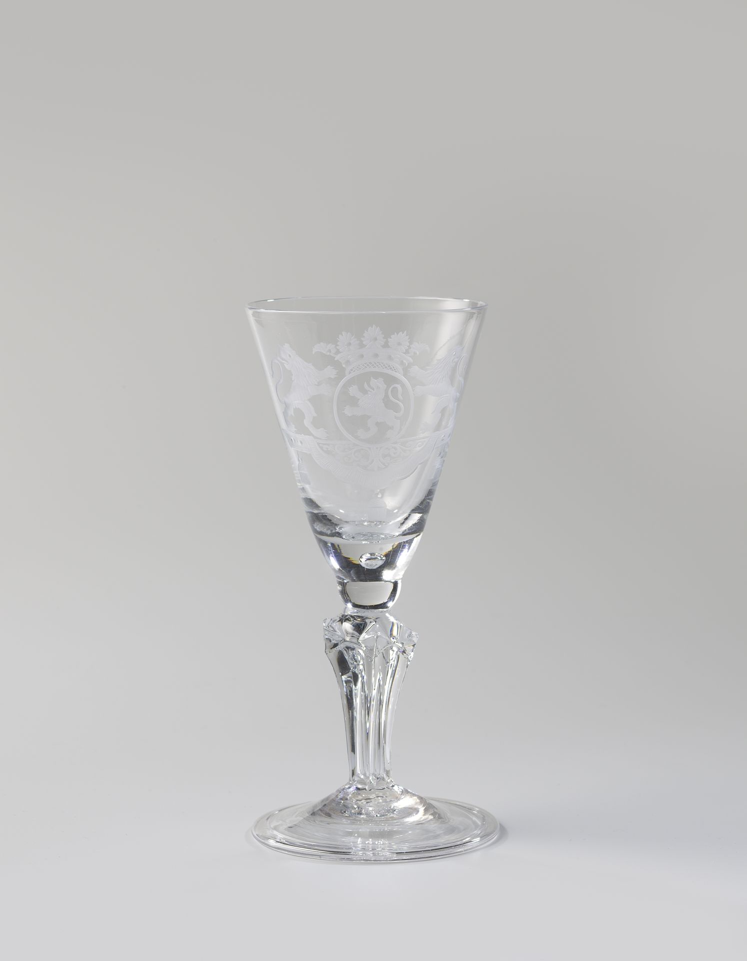 Kelkglas met het wapen van de provincie Holland by Anonymous