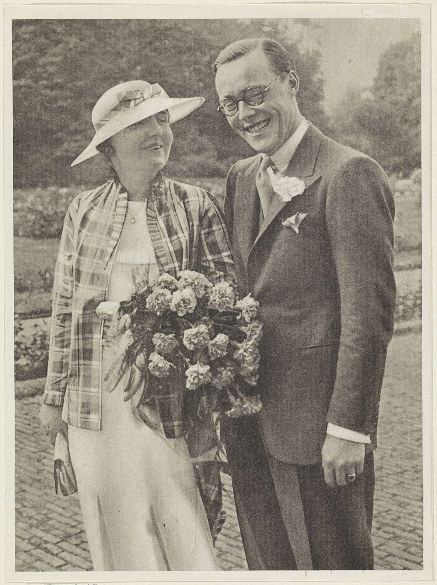 Portret van Juliana, koningin der Nederlanden, en Bernhard van Lippe-Biesterfeld by Joseph Sleding