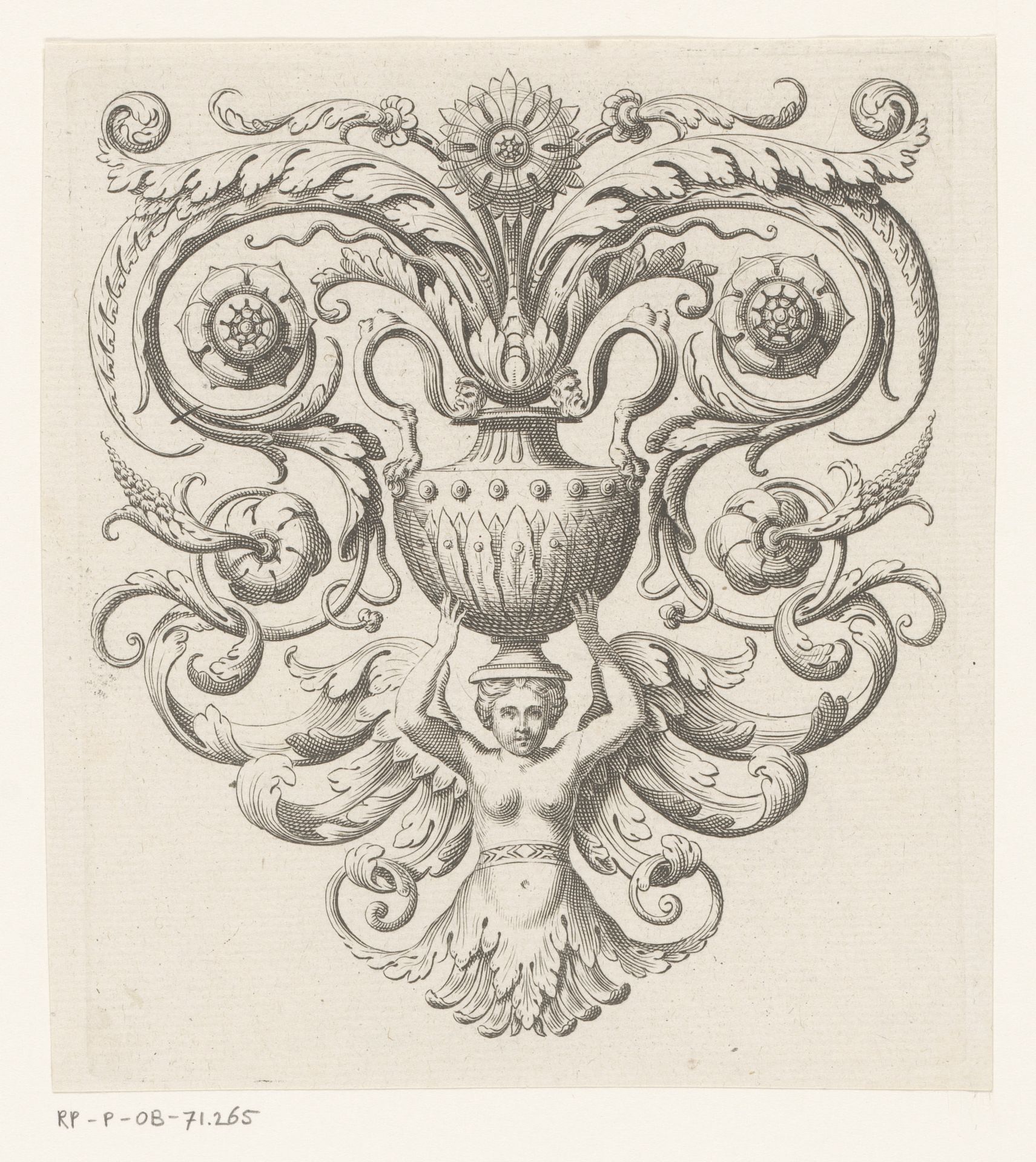 Cul-de-lampe met een vrouw met een vaas op haar hoofd by Claude Mellan
