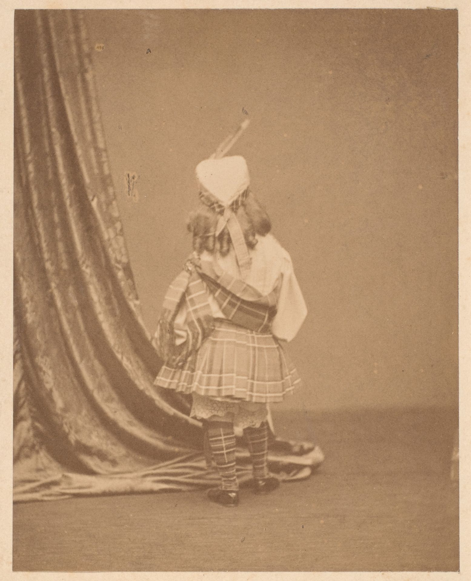Le dos by Pierre-Louis Pierson