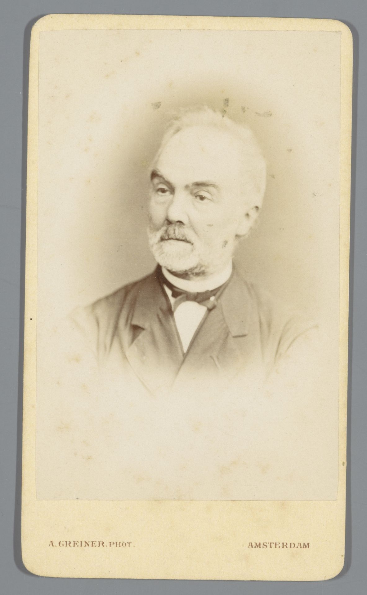 Portret van een onbekende man by Albert Greiner