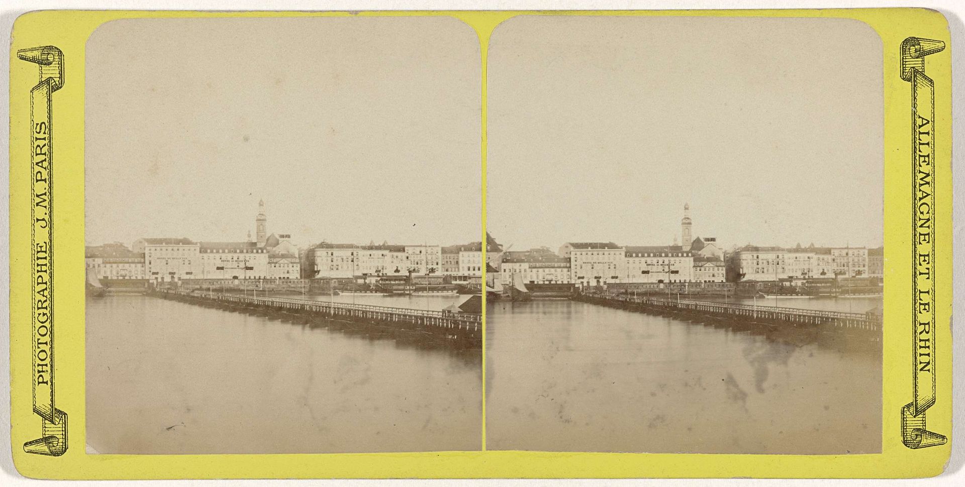 Botenbrug over de Rijn tussen Koblenz en fort Ehrenbreitstein by Jules Marinier
