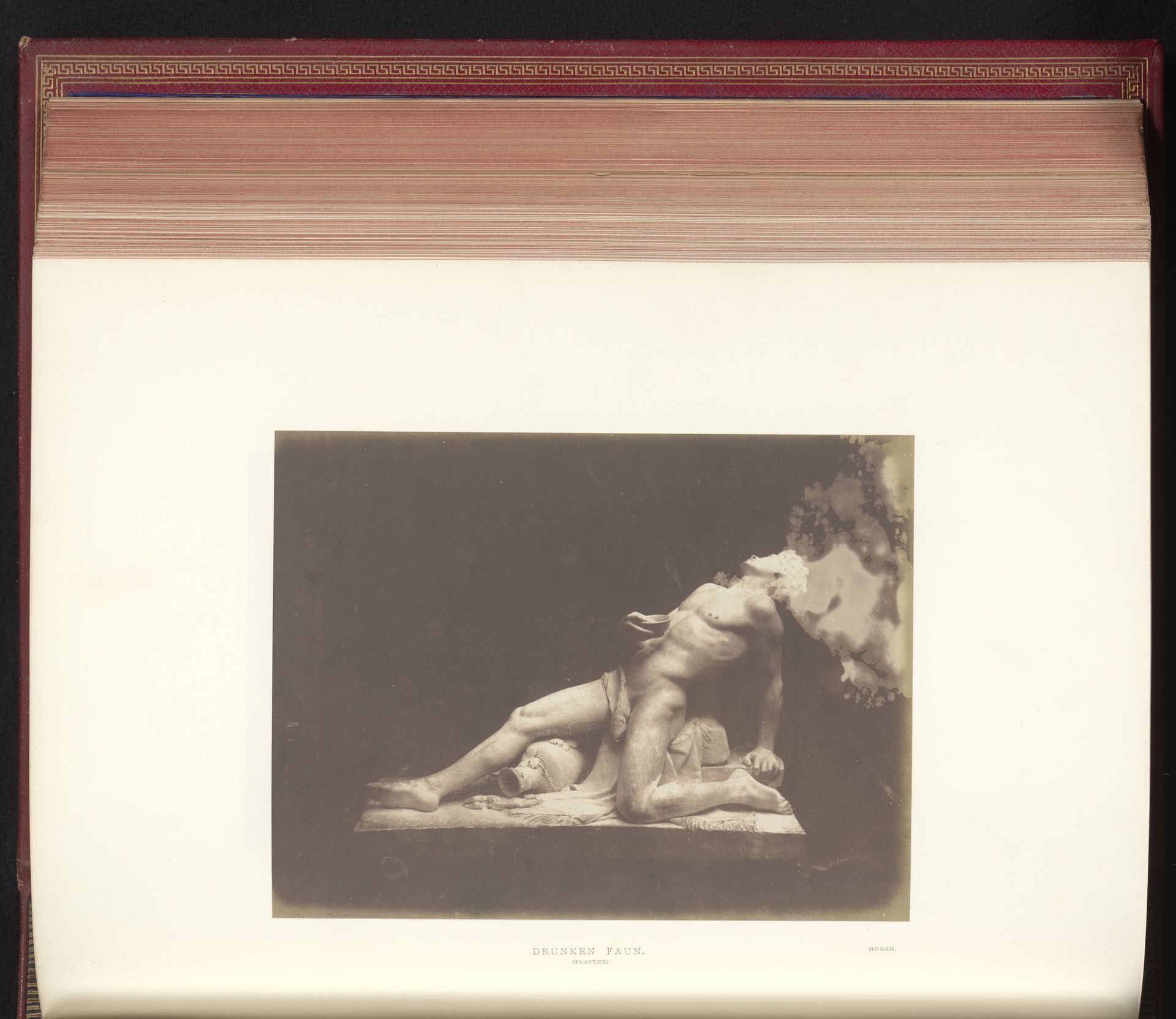 Sculptuur van een dronken faun door John Hogan, tentoongesteld op de Great Exhibition of the Works of Industry of All Nations van 1851 in Londen by Anonymous