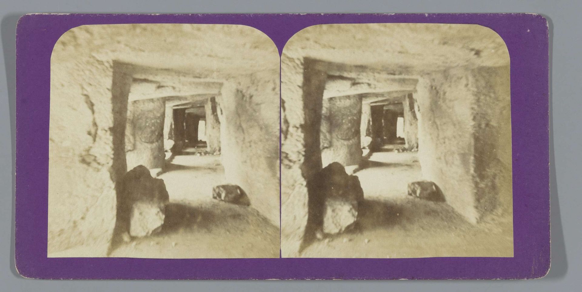 Gezicht op het Hypogeum van Syracuse by Jean Andrieu