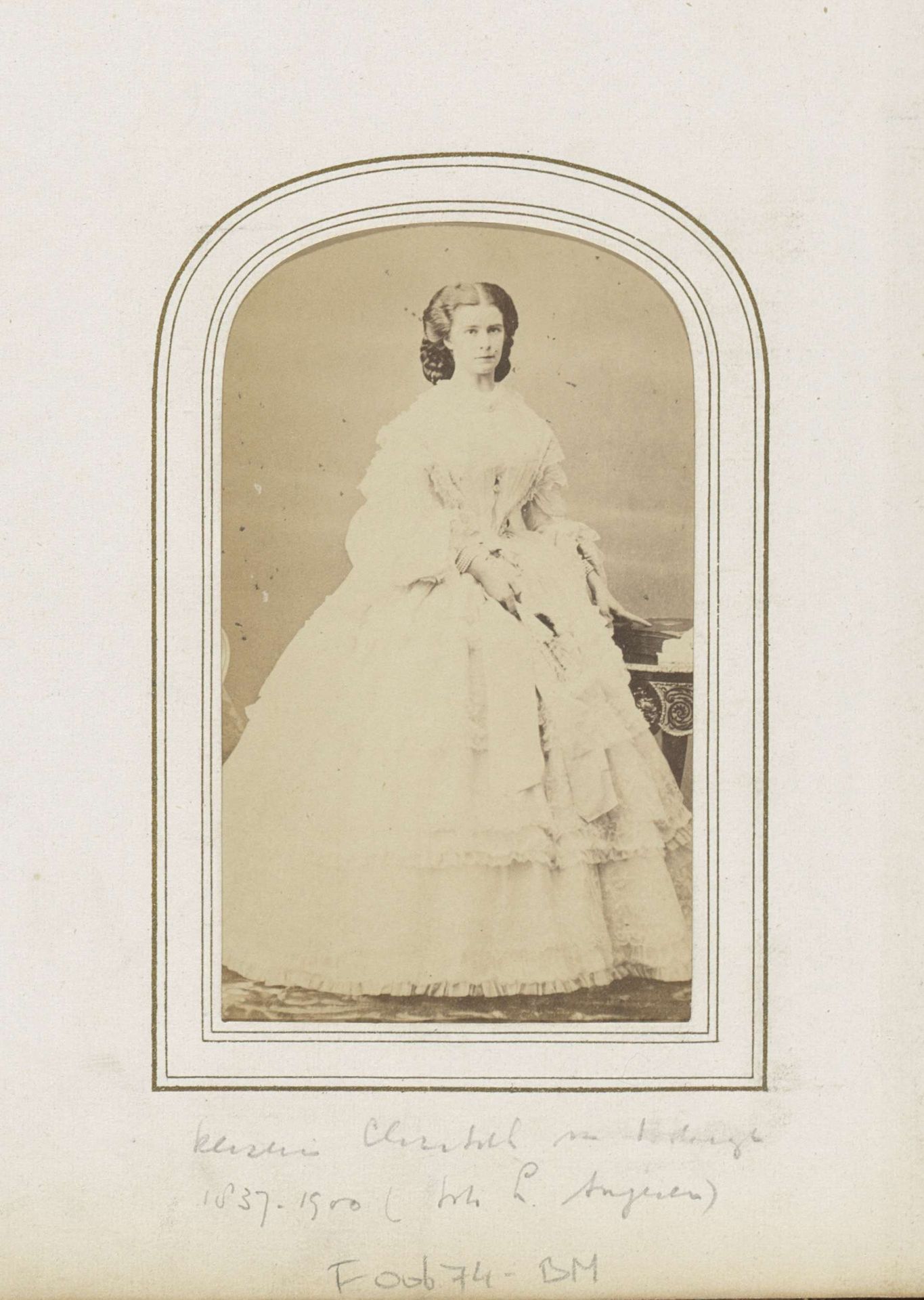 Portret van Elisabeth van Beieren ('Sisi'), keizerin van Oostenrijk by Ludwig Angerer