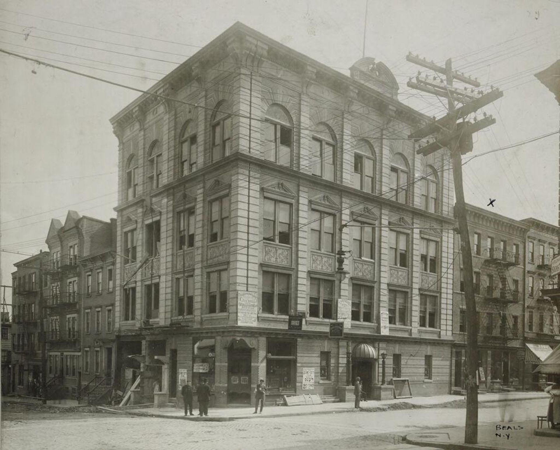Housing, Conditions: United States. New Jersey. Newark: Housing Conditions in Newark, New Jersey: II. by Jessie Tarbox Beals