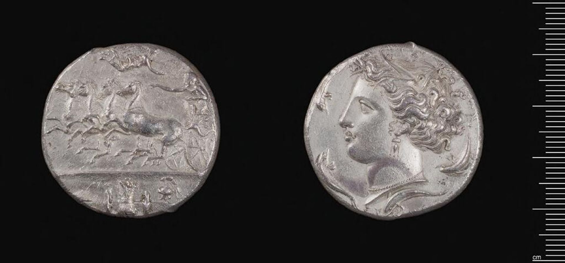 Decadrachm of Syracuse, by Euainetos, from the Naro Hoard, 1925 by Euainetos