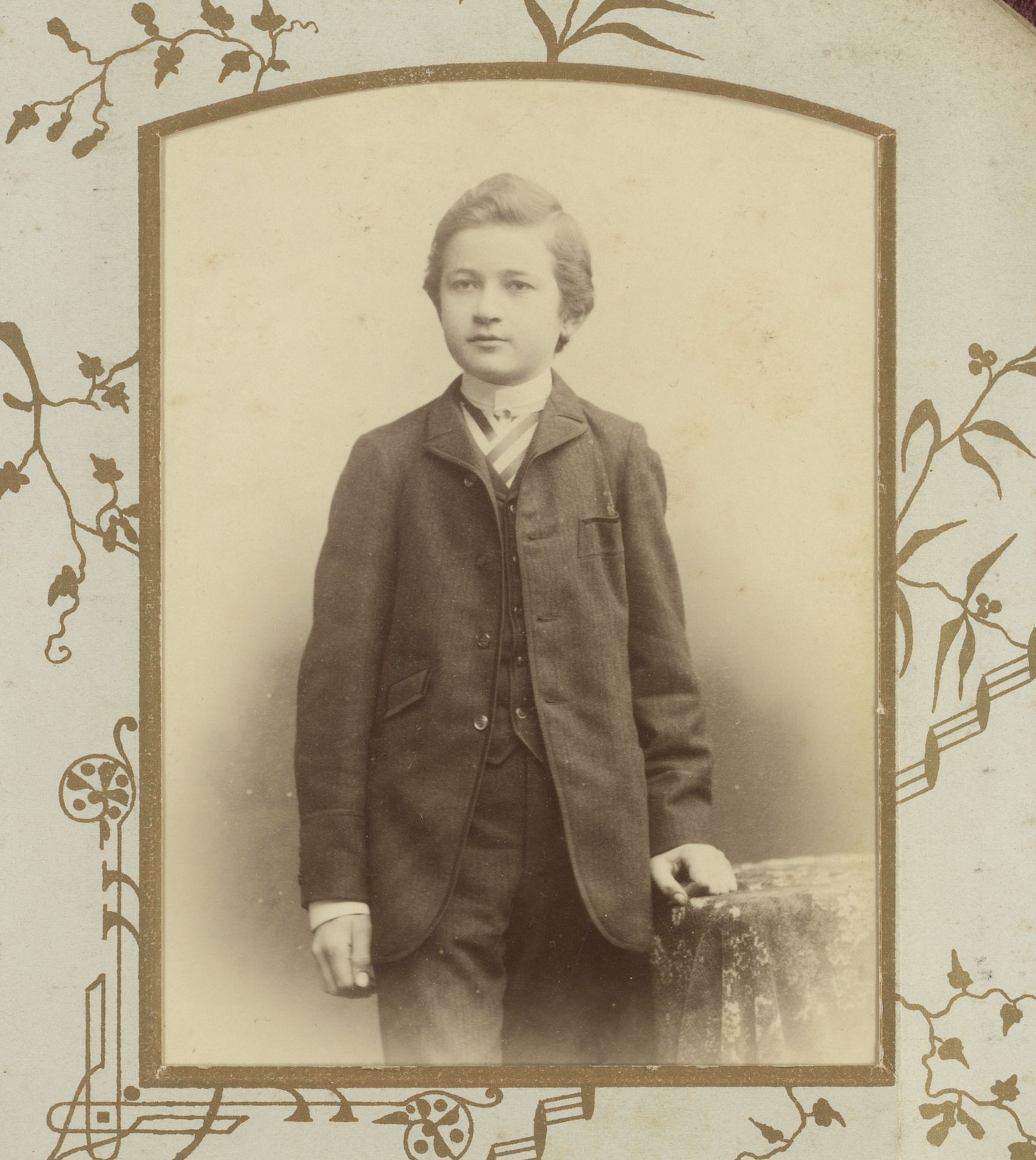 Portret van een jongen by Max Kretzschmer