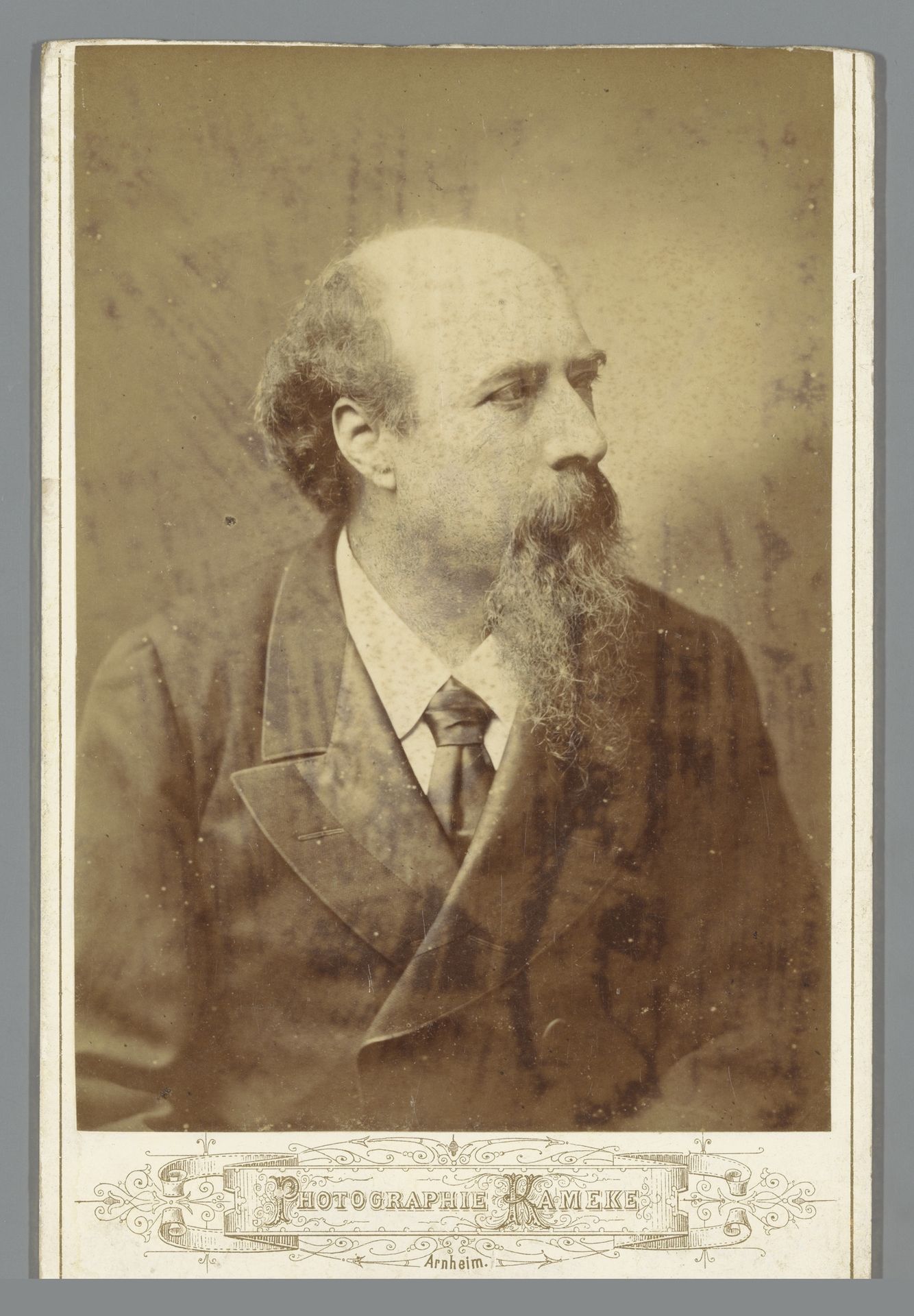 Portret van een onbekende man met een baard by Richard Kameke