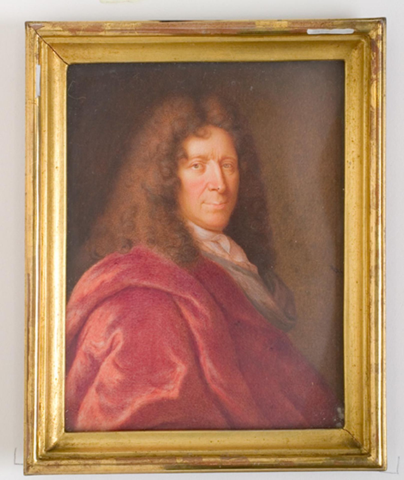Mandsportræt i rød kappe by David Gardelle