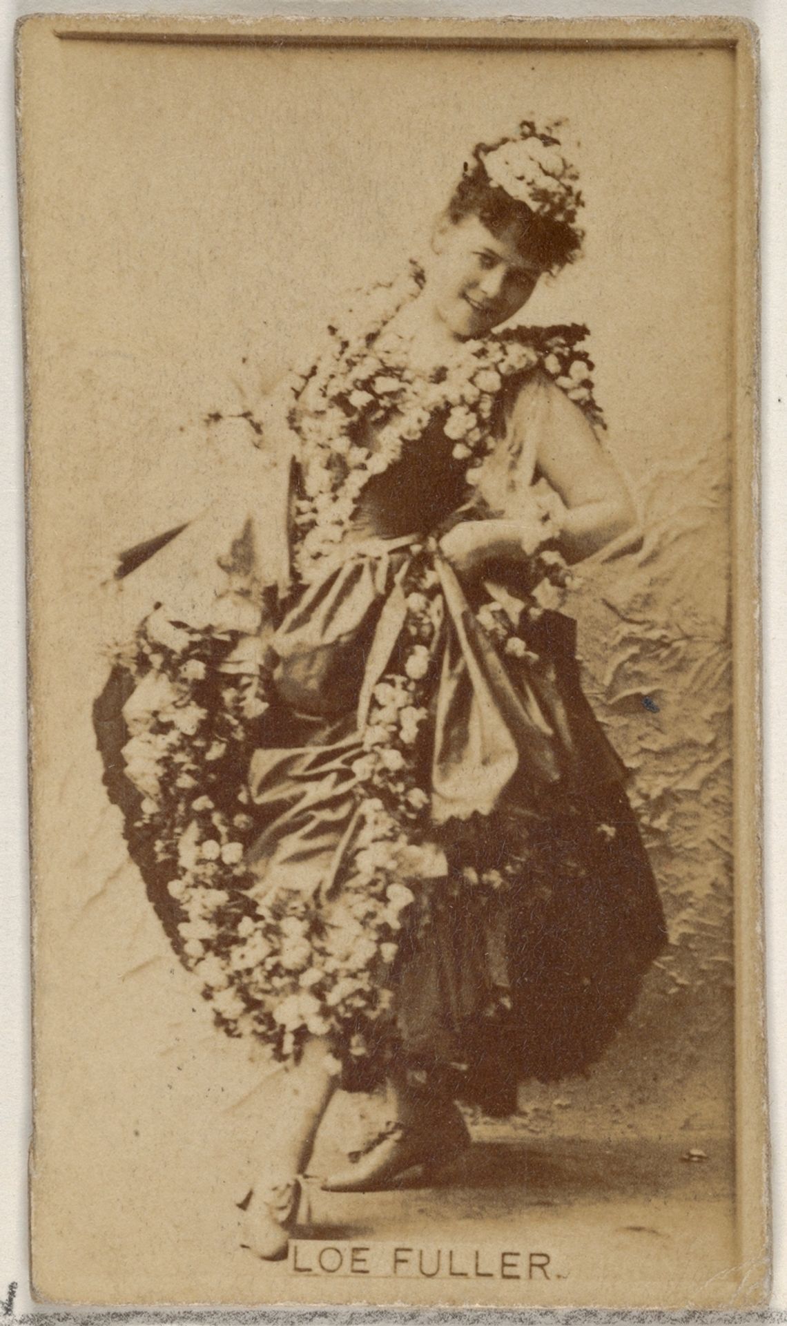 Loe Fuller, from the Actors and Actresses series (N45, Type 8) for Virginia Brights Cigarettes by Allen & Ginter