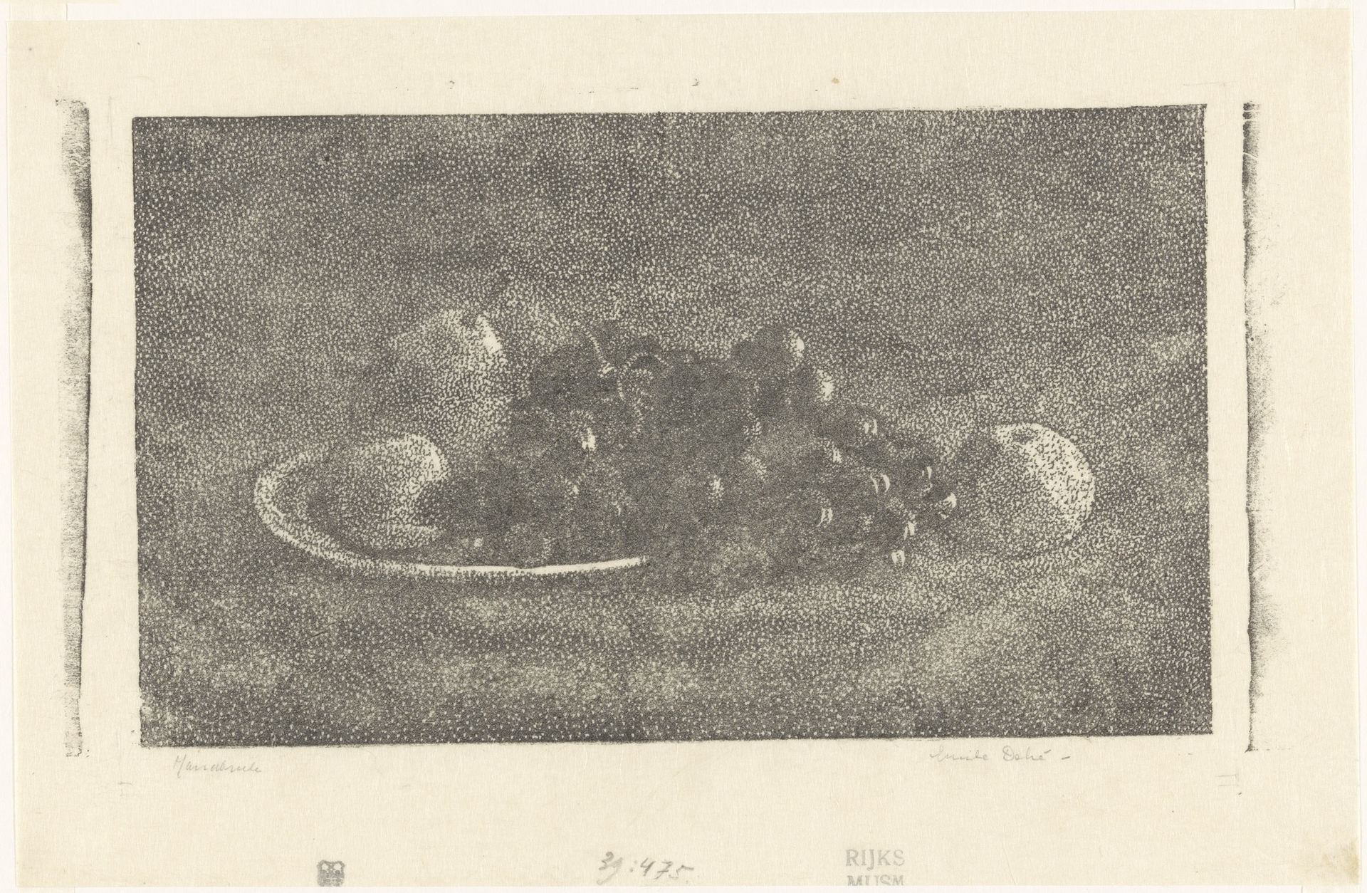 Schaal met druiven en ander fruit by Emilius Wilhelmus Dehé