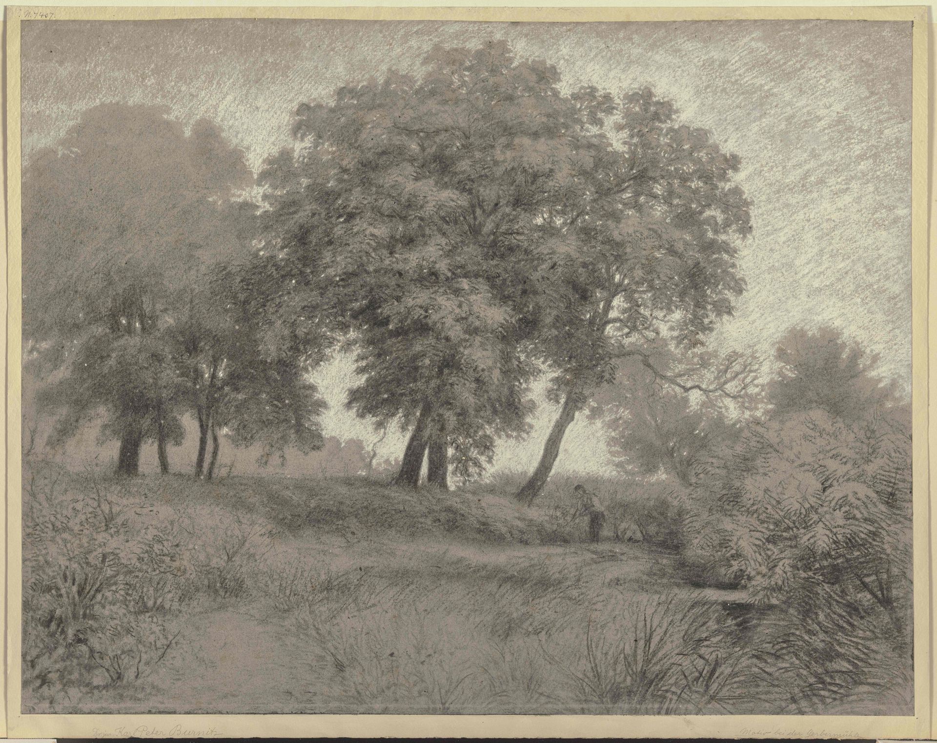 Mann auf einer bei der Gerbermühle gelegenen Wiese unter hohen Bäumen mähend by Karl Peter Burnitz