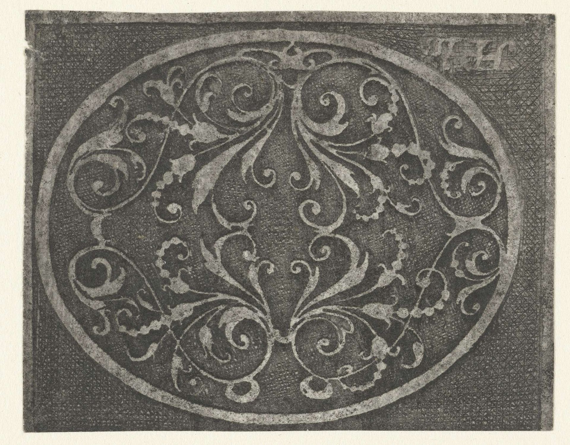 Ovaal met bladranken en bloemen by Thomas Picquot