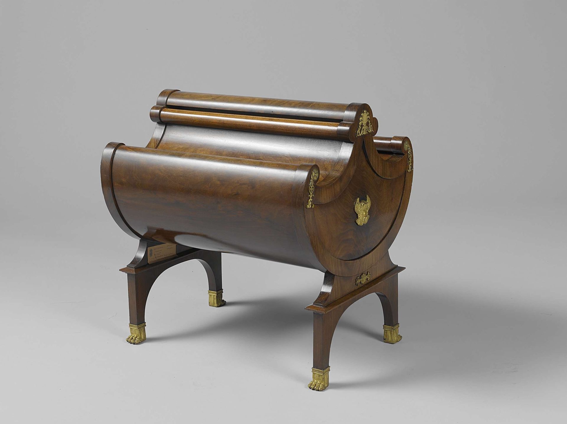 Letter casket by Matthijs Horrix