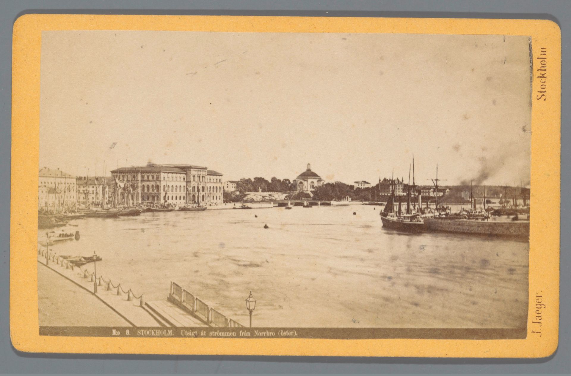 Gezicht op het water vanaf Norrbro, Stockholm by Johannes Jaeger