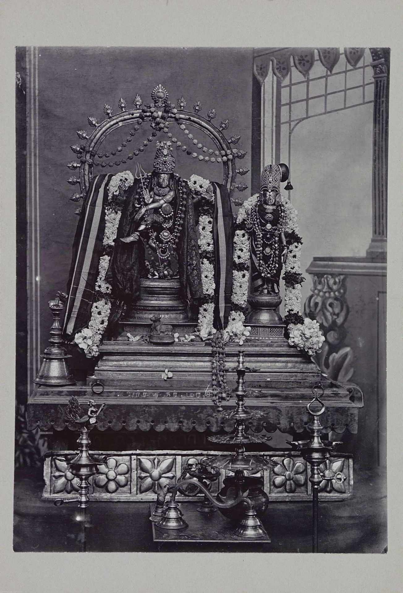 Beelden van Shiva als Nataraja en Parvati (?) in de Minakshitempel by Anonymous