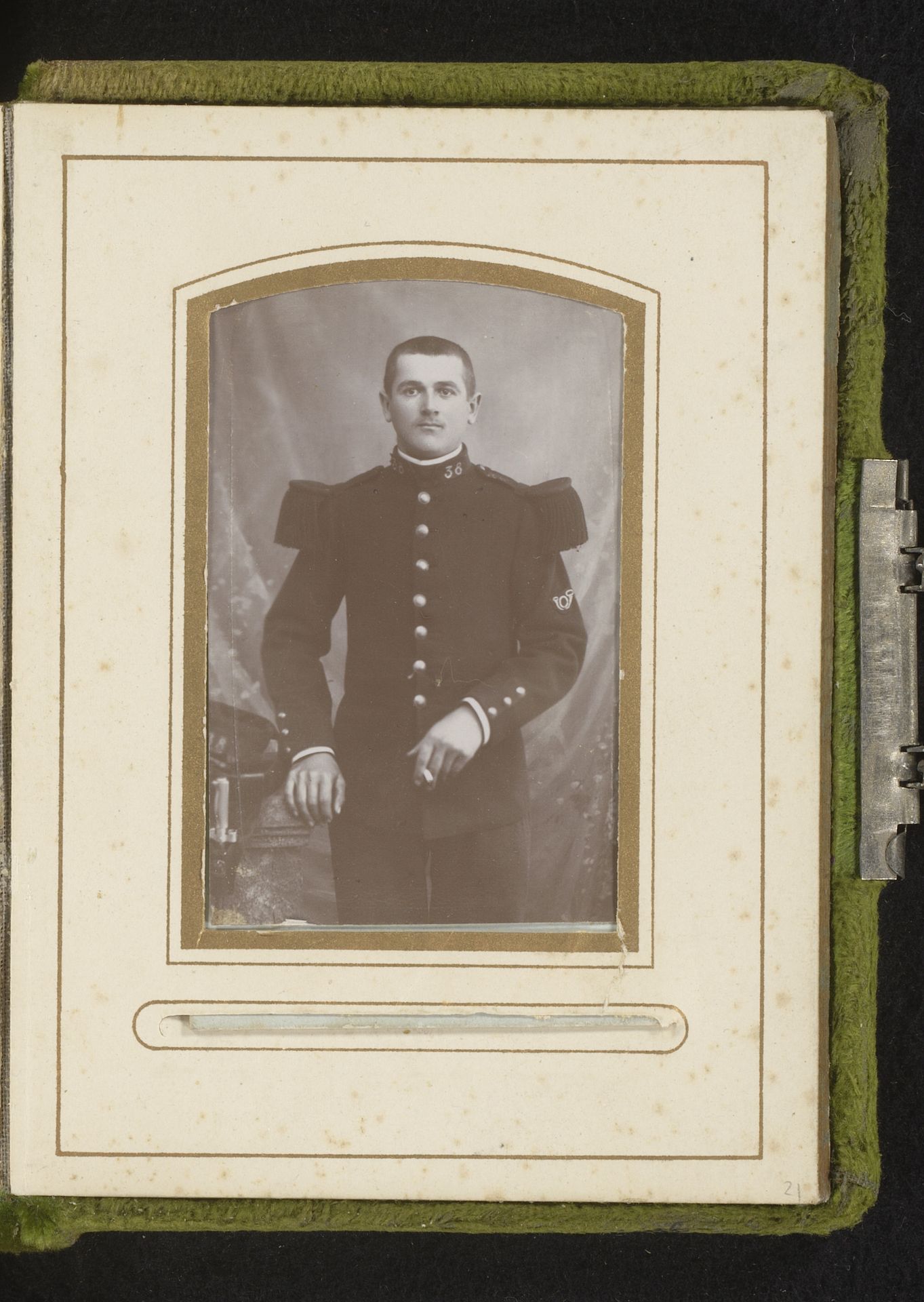 Portret van een man in uniform by A. Mouchiroud