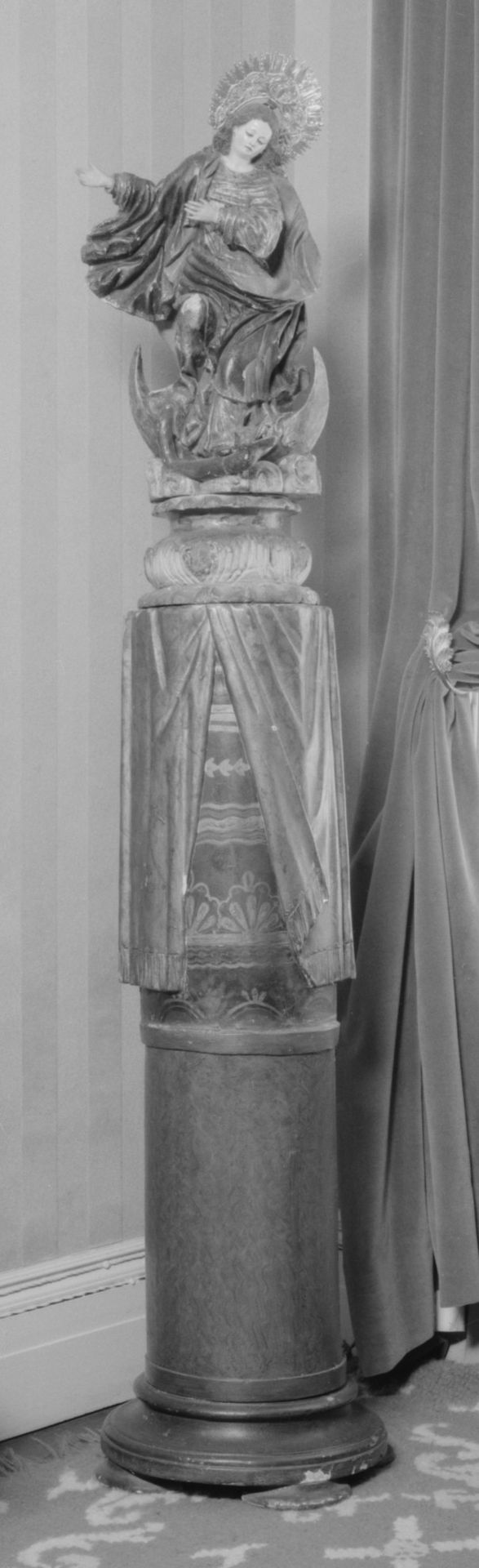 Virgin of Quito by Bernardo Legarda