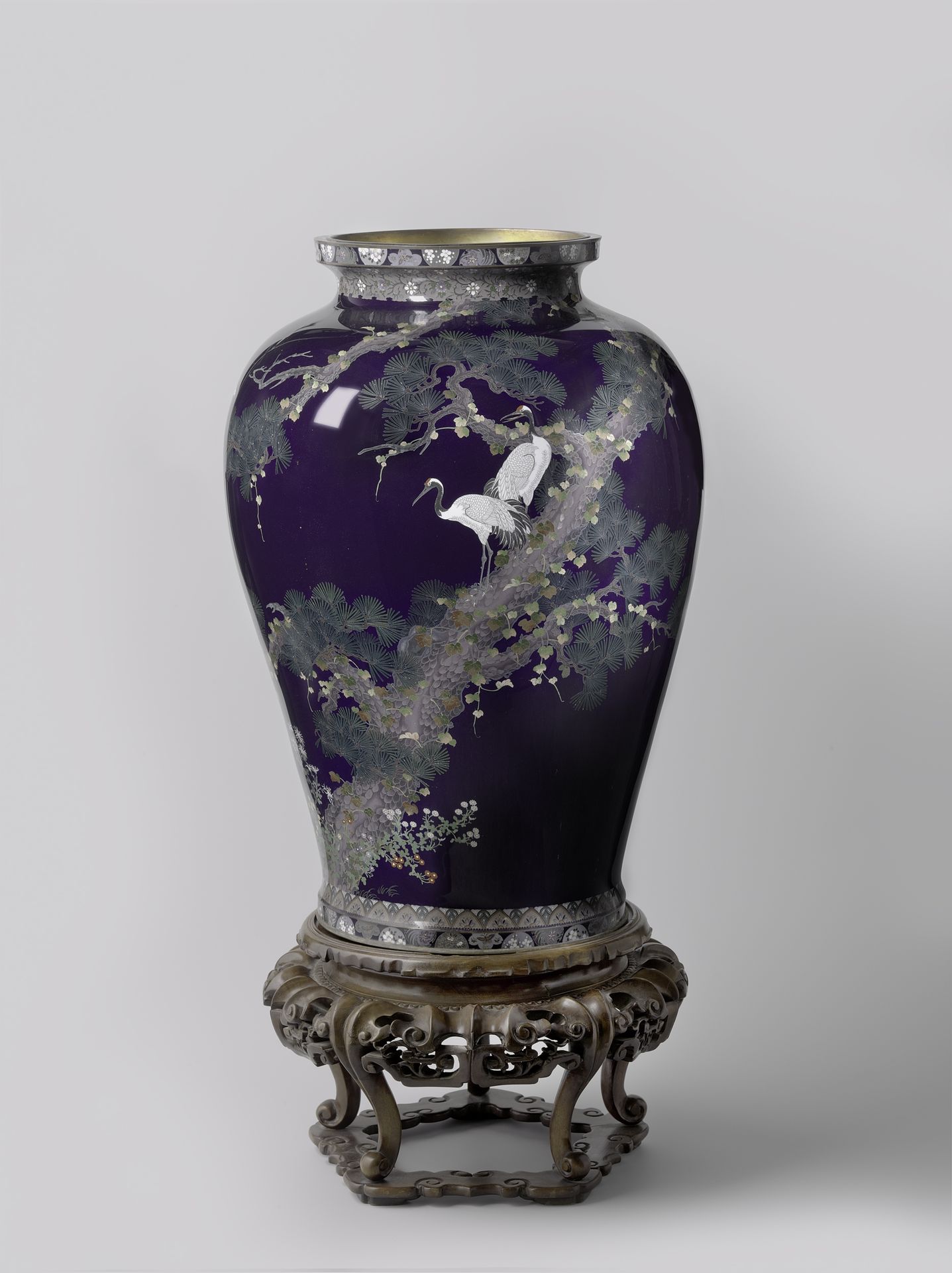 A pair of vases by Kôno