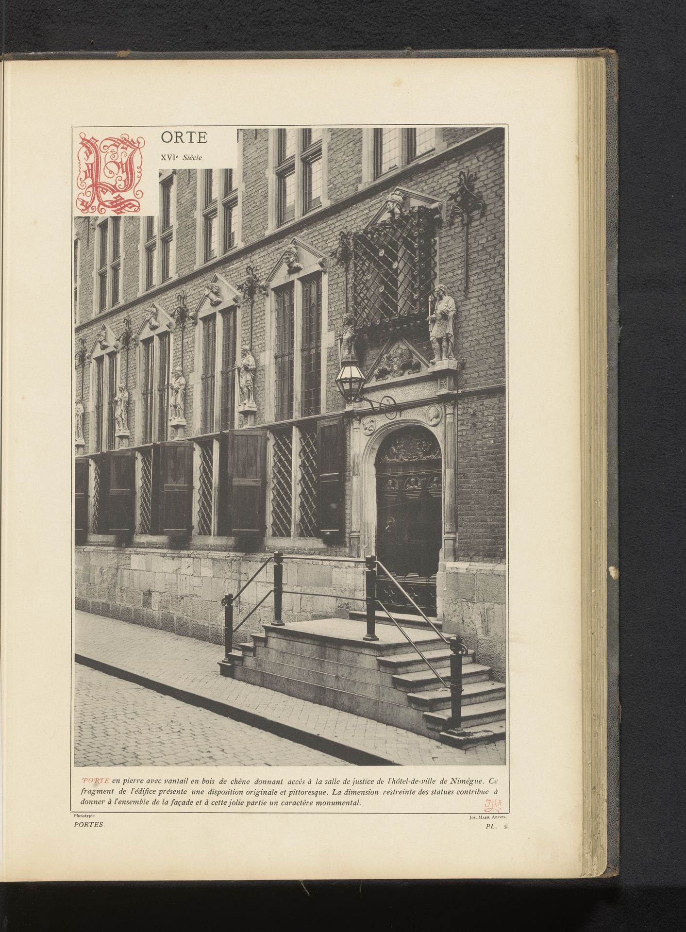 Poort van het Stadhuis te Nijmegen by Anonymous