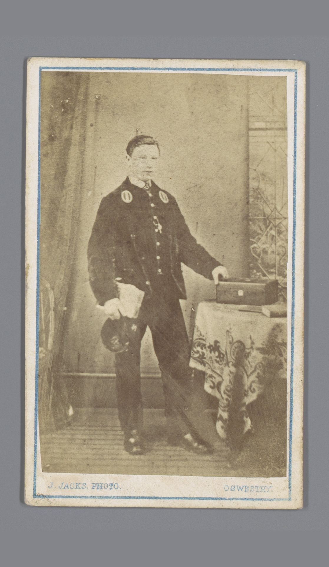 Portret van een onbekende man in uniform by John Jacks