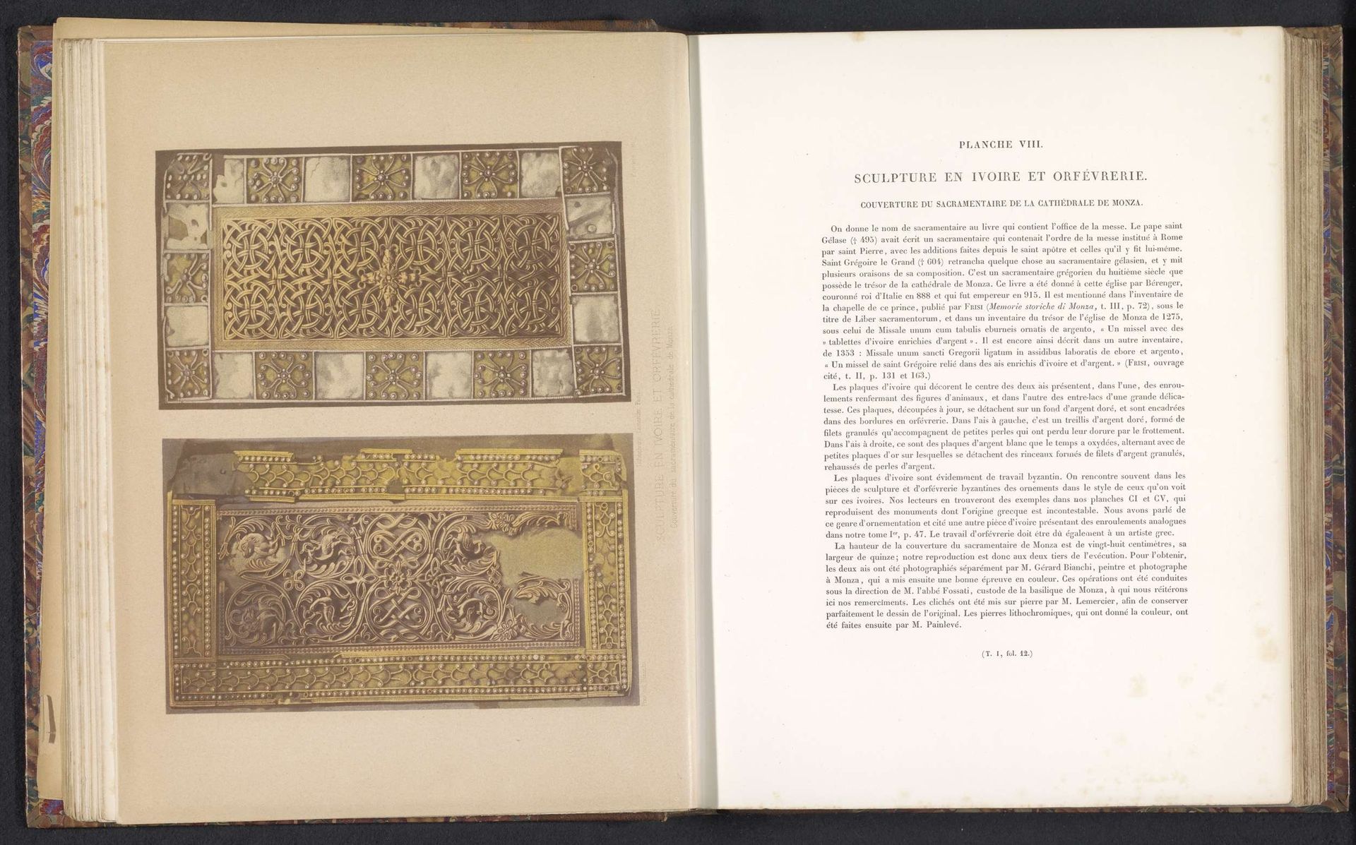 Ivoren kaften van een sacramentarium met geometrische patronen by Gérard Bianchi