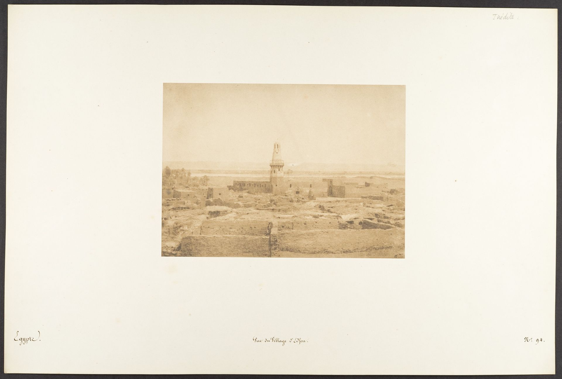 Vue du Village d'Edfou by Maxime Du Camp
